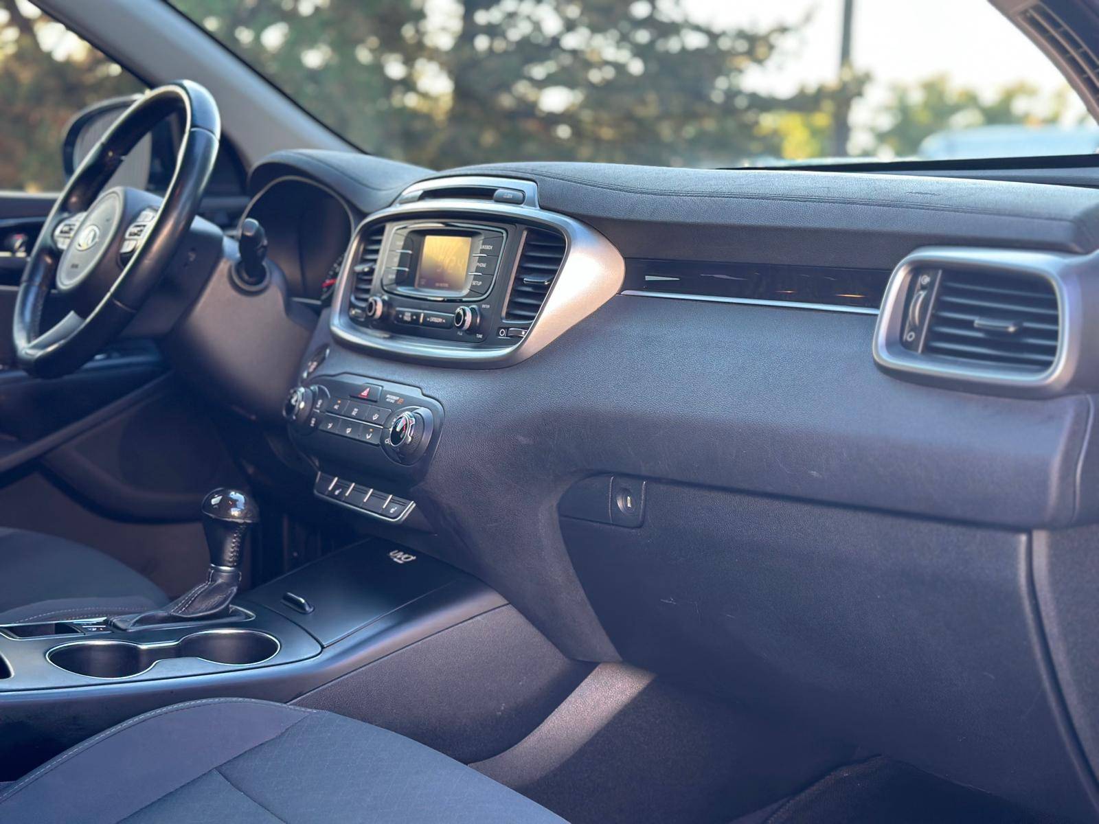 /akmautomotiveltd/2016-Kia-Sorento-31861119437054697.jpg