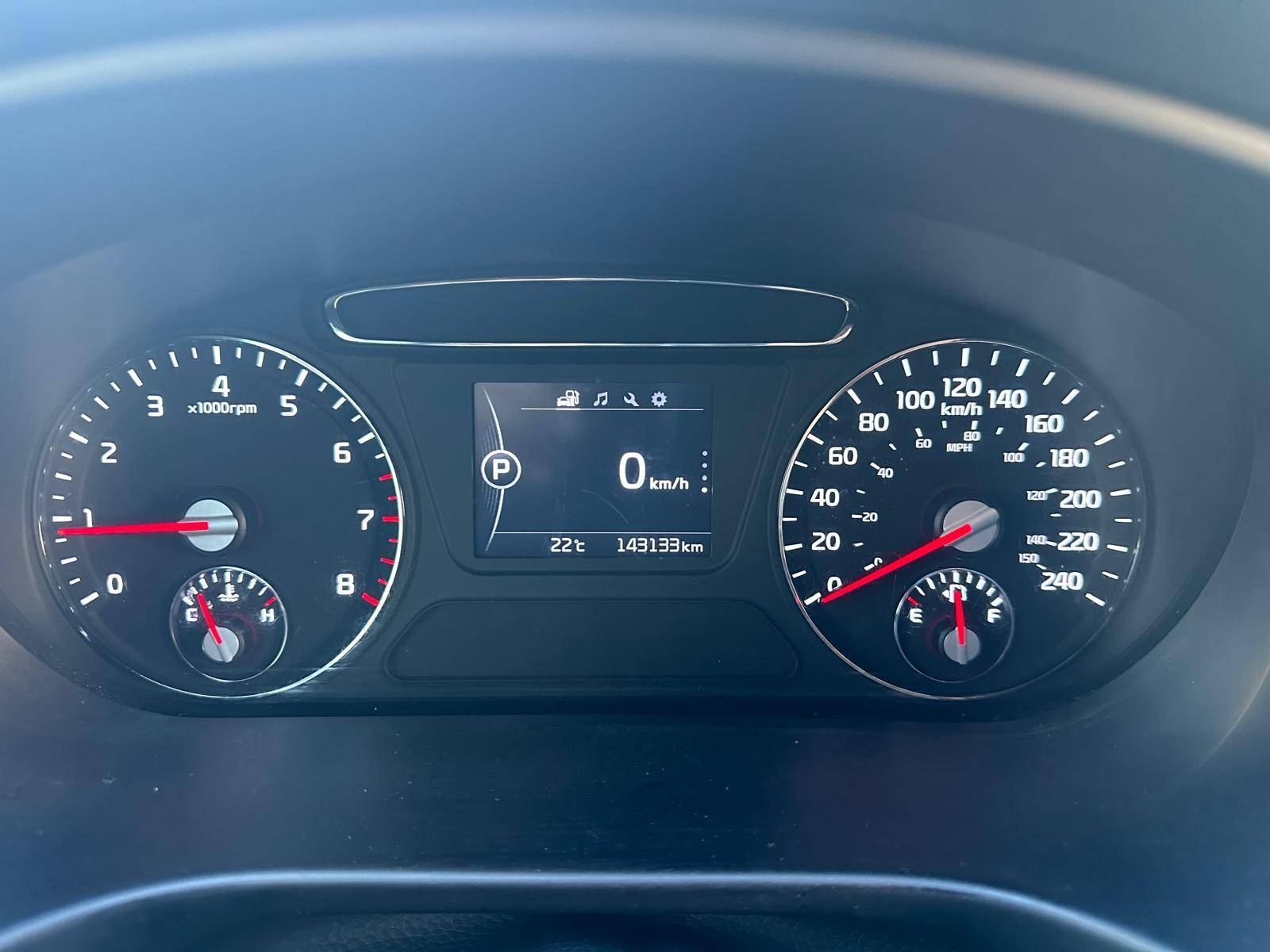 /akmautomotiveltd/2016-Kia-Sorento-33608184795812224.jpg