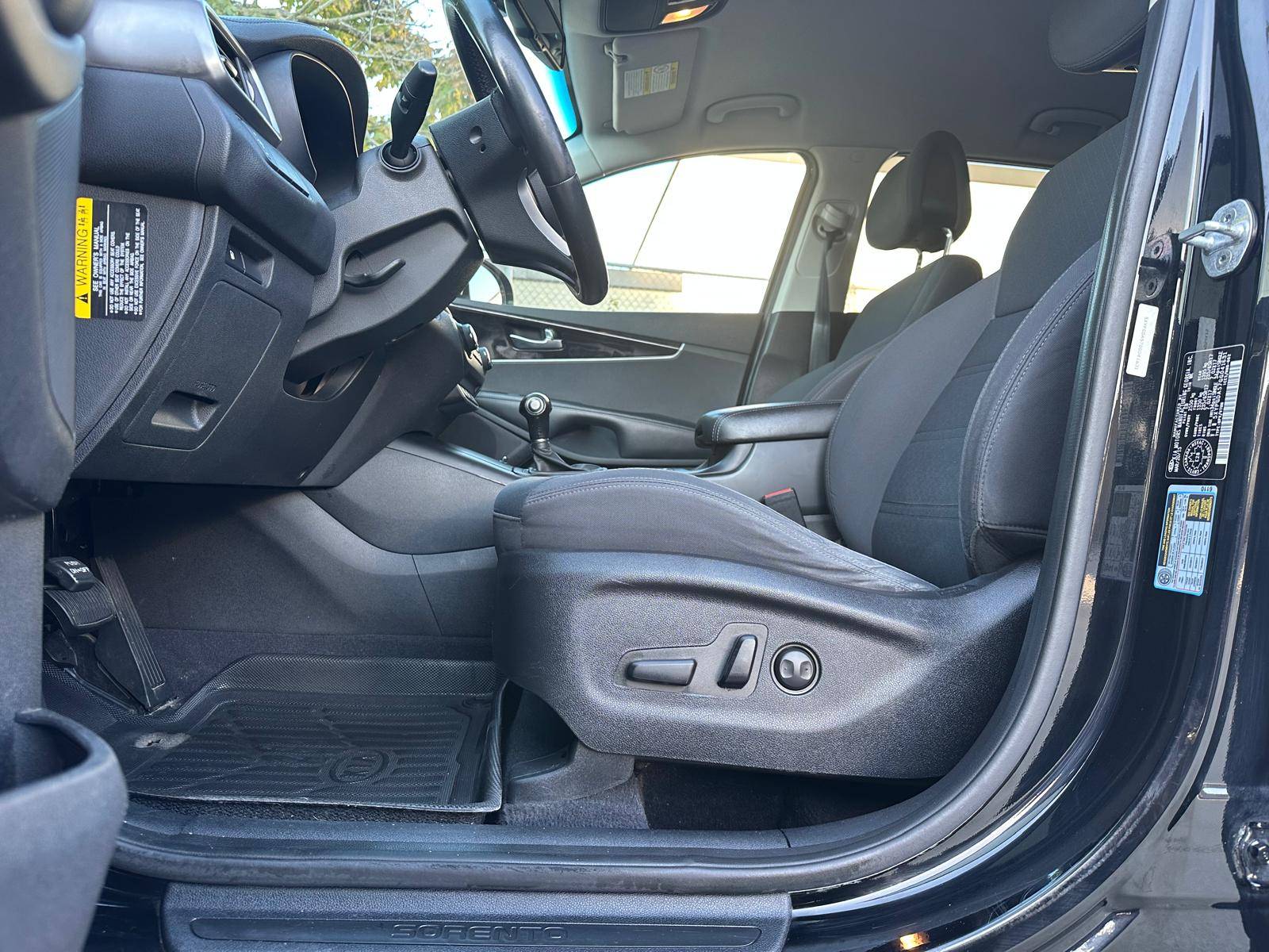 /akmautomotiveltd/2016-Kia-Sorento-45212882693459155.jpg