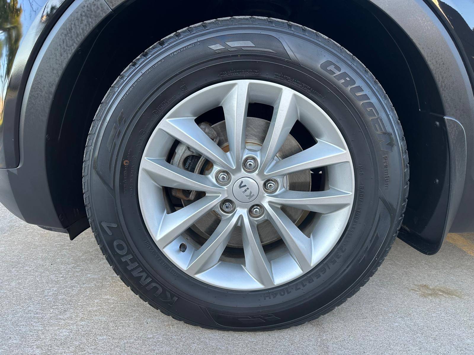 /akmautomotiveltd/2016-Kia-Sorento-6184314391849859.jpg