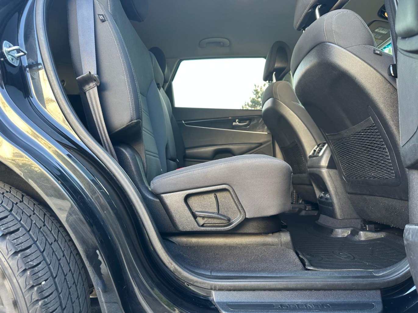 /akmautomotiveltd/2016-Kia-Sorento-6986159257752469.jpg