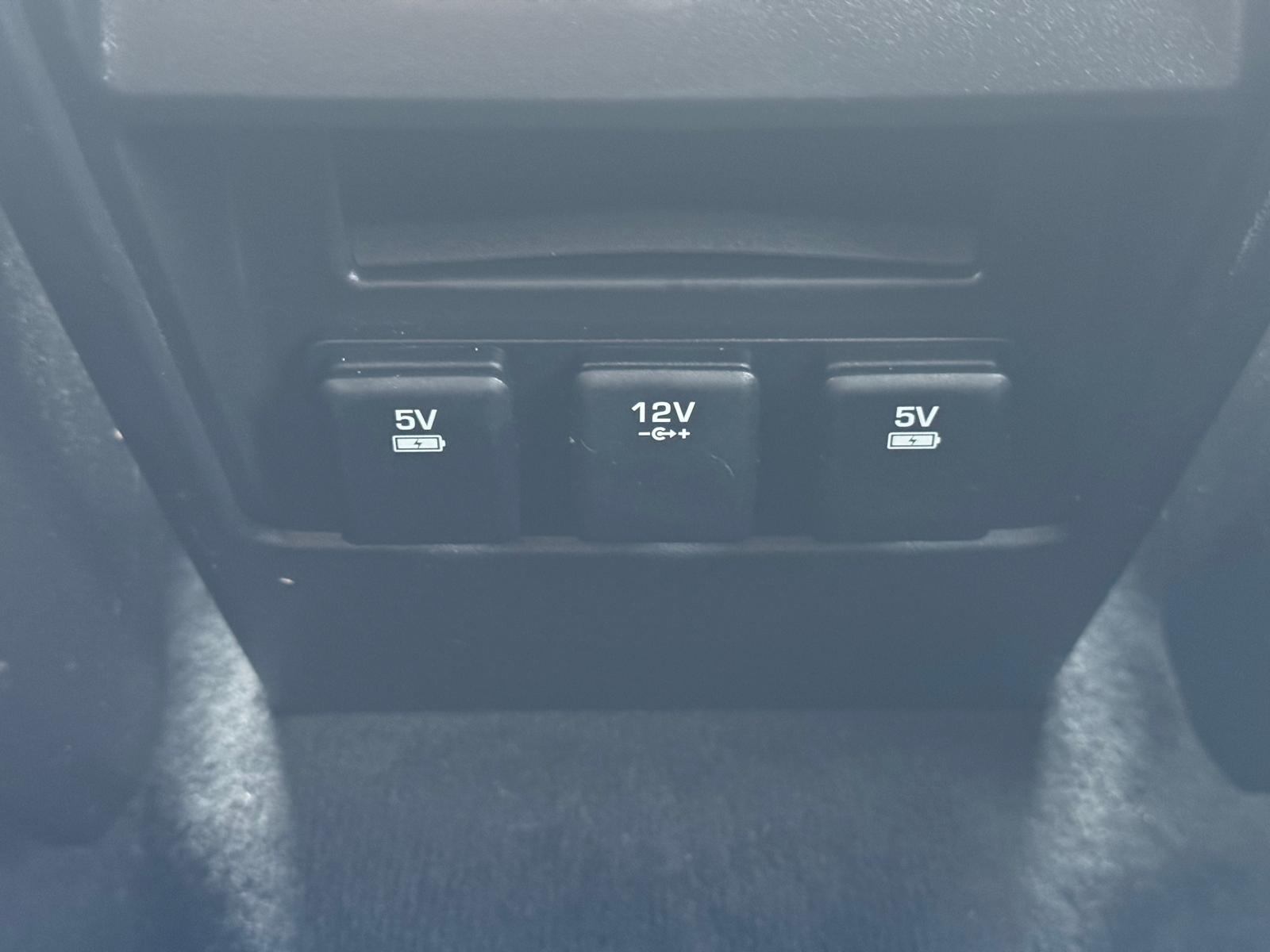 /akmautomotiveltd/2016-LandRover-DiscoverySport-04084554472069035.jpg