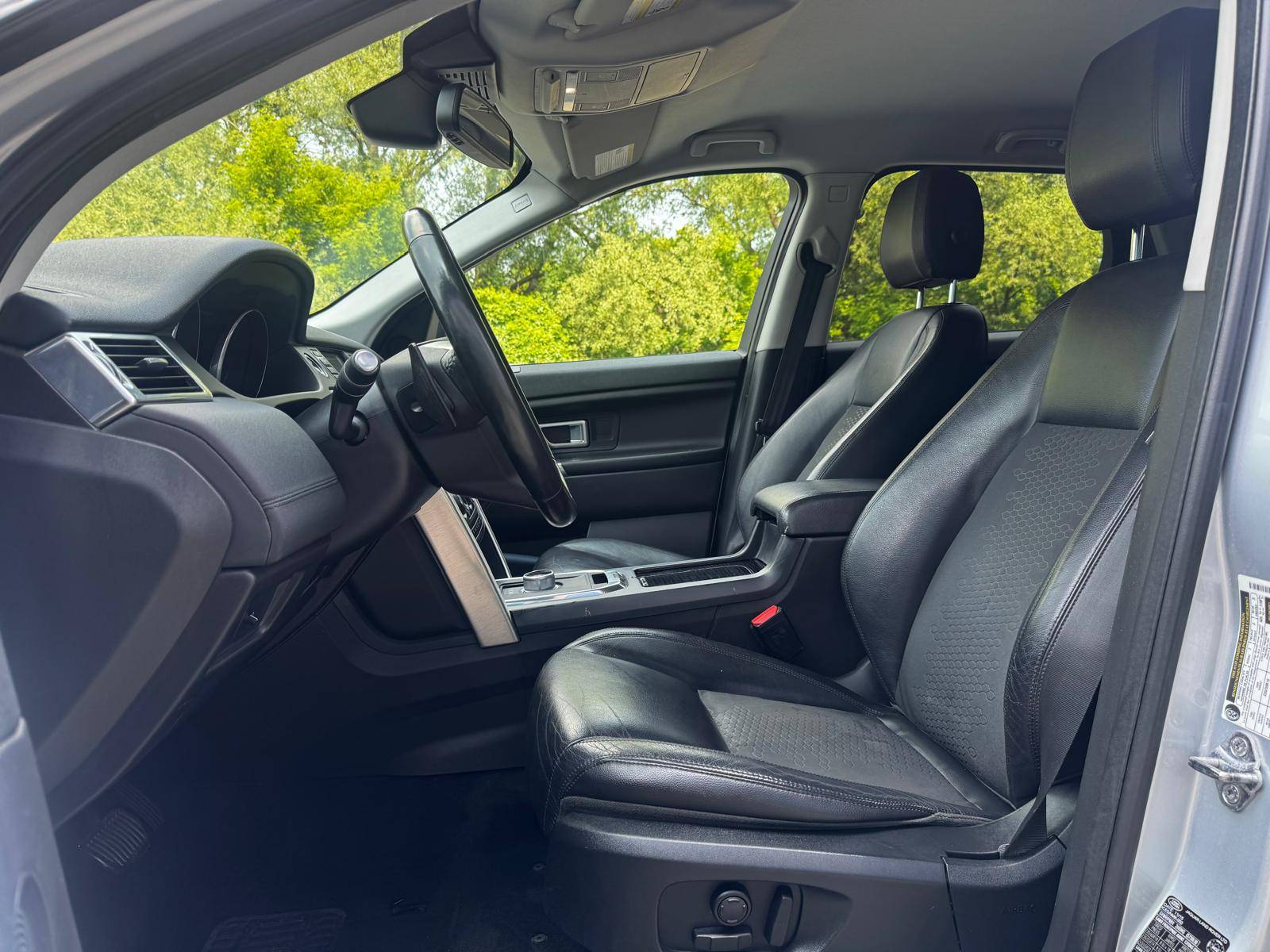 /akmautomotiveltd/2016-LandRover-DiscoverySport-39917183209154405.jpg