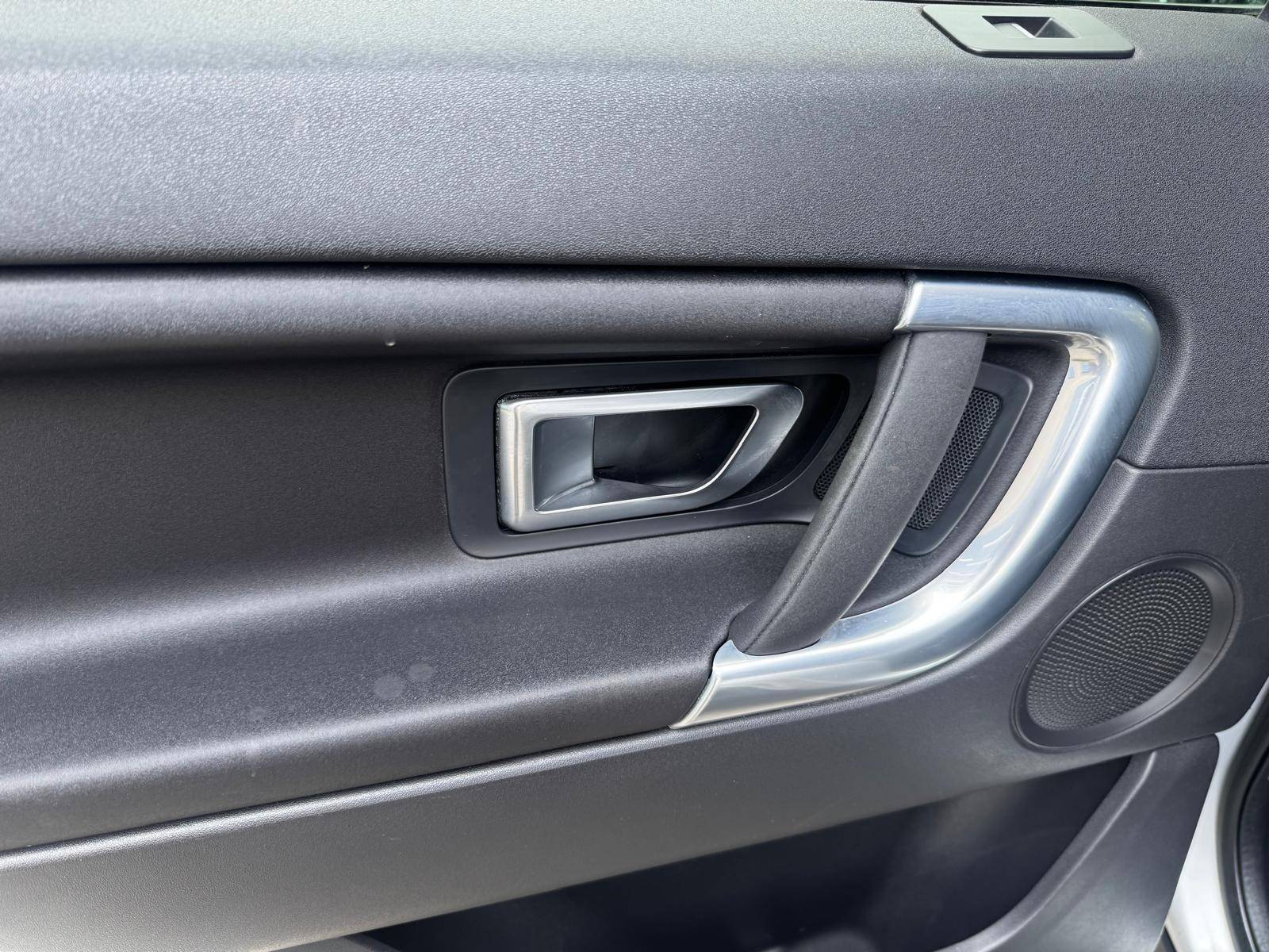 /akmautomotiveltd/2016-LandRover-DiscoverySport-4203706637851883.jpg