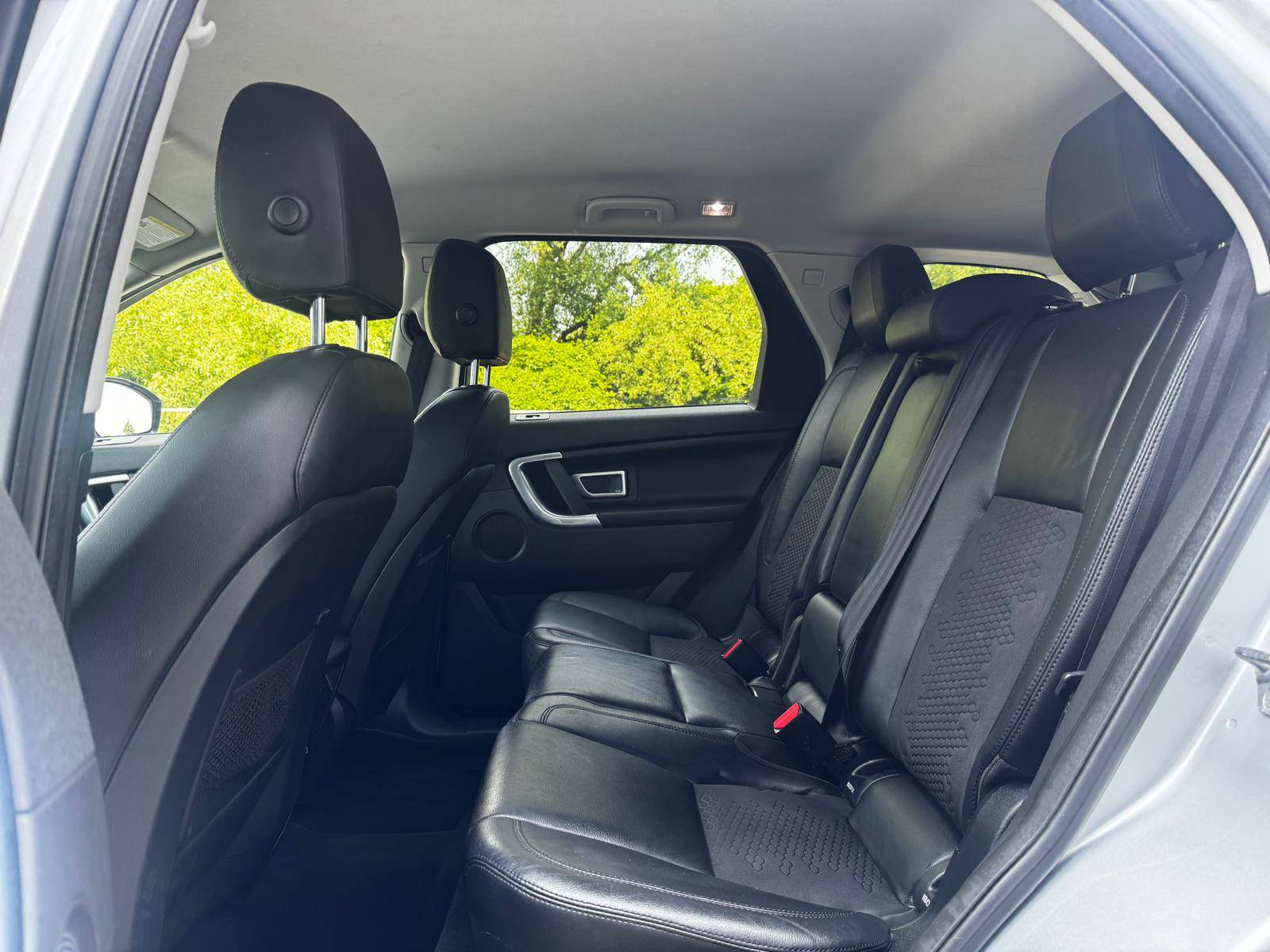 /akmautomotiveltd/2016-LandRover-DiscoverySport-595851301400901.jpg