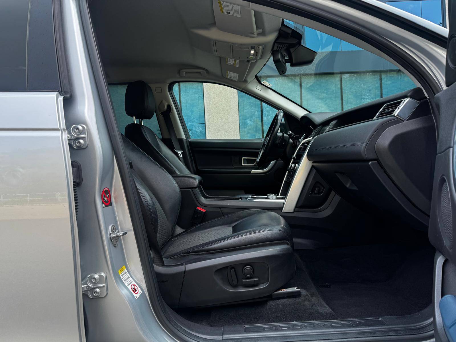 /akmautomotiveltd/2016-LandRover-DiscoverySport-7147333951943005.jpg