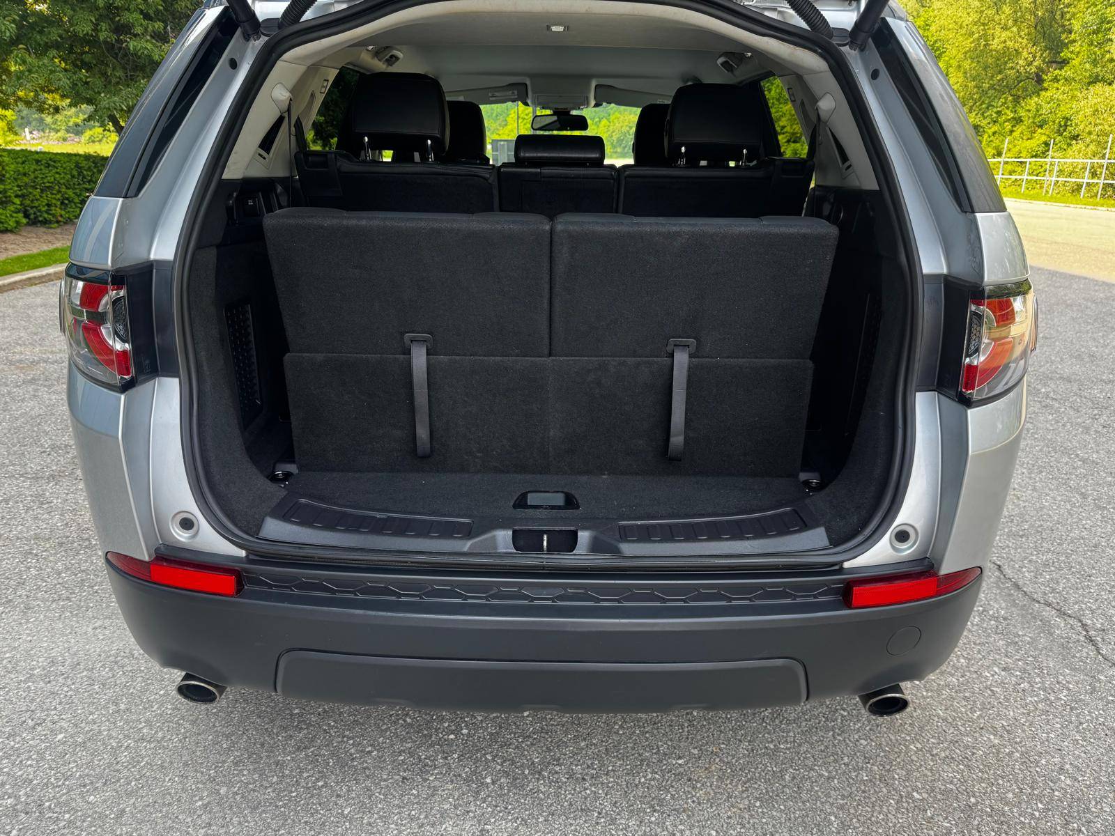 /akmautomotiveltd/2016-LandRover-DiscoverySport-9023720486035869.jpg