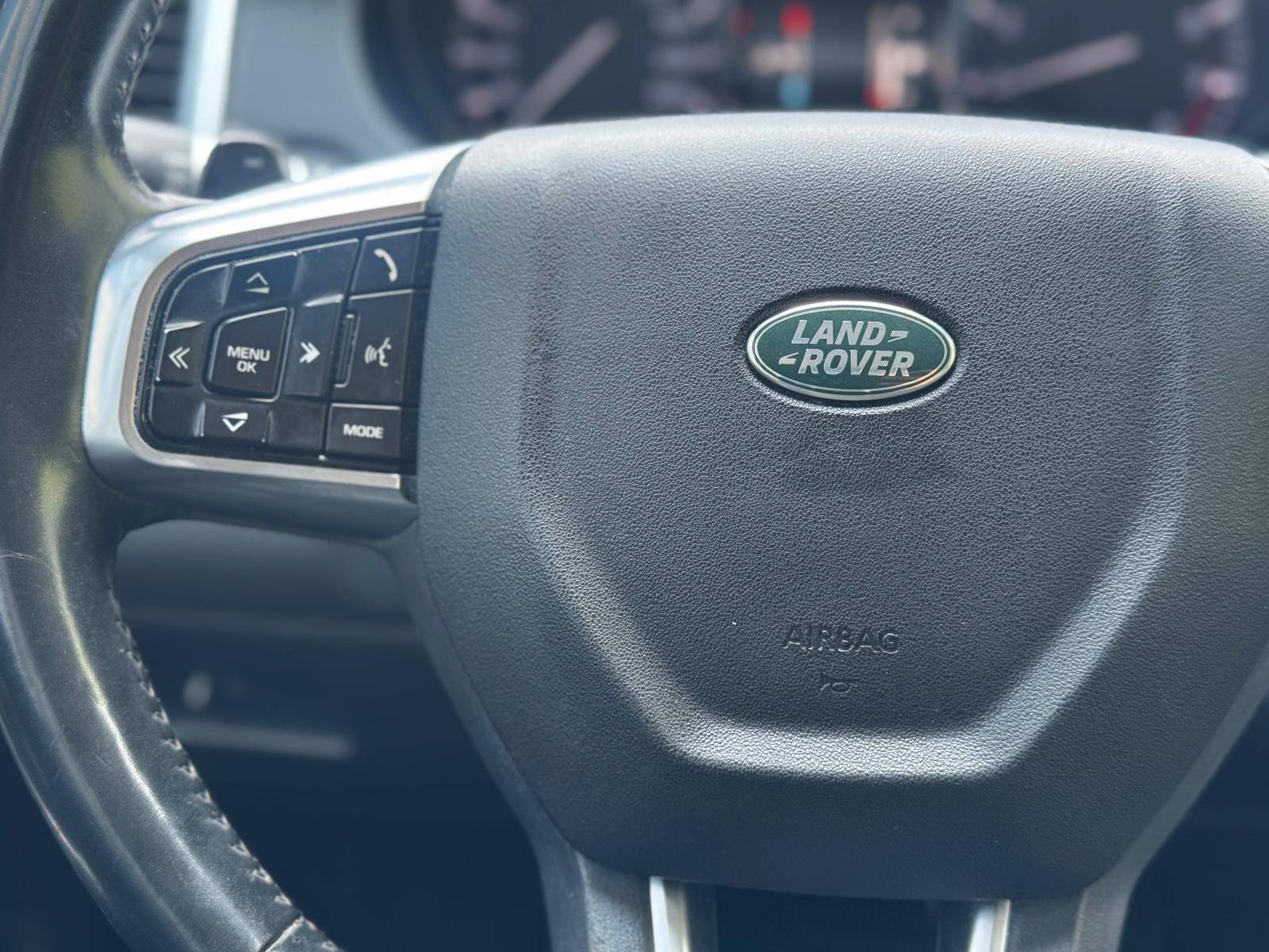 /akmautomotiveltd/2016-LandRover-DiscoverySport-9507172291888859.jpg