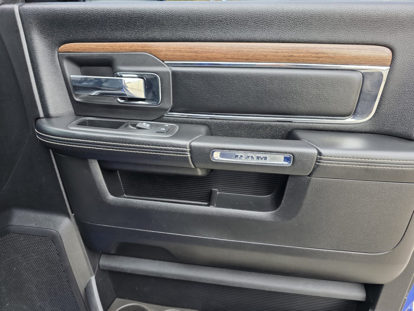 /akmautomotiveltd/2016-Ram-1500-17590921969795326.jpg