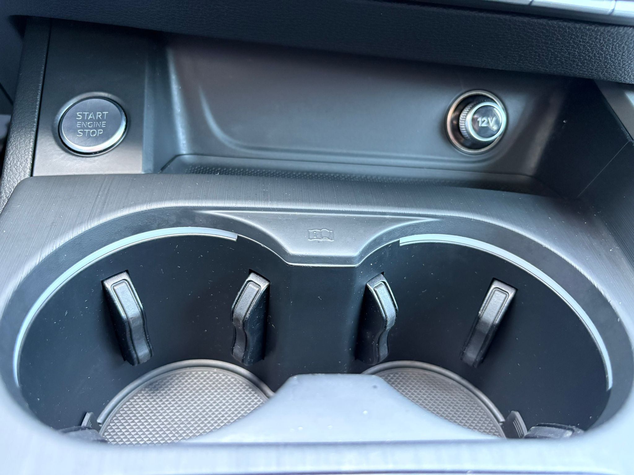 /akmautomotiveltd/2017-Audi-A4-012563327914427935.jpg