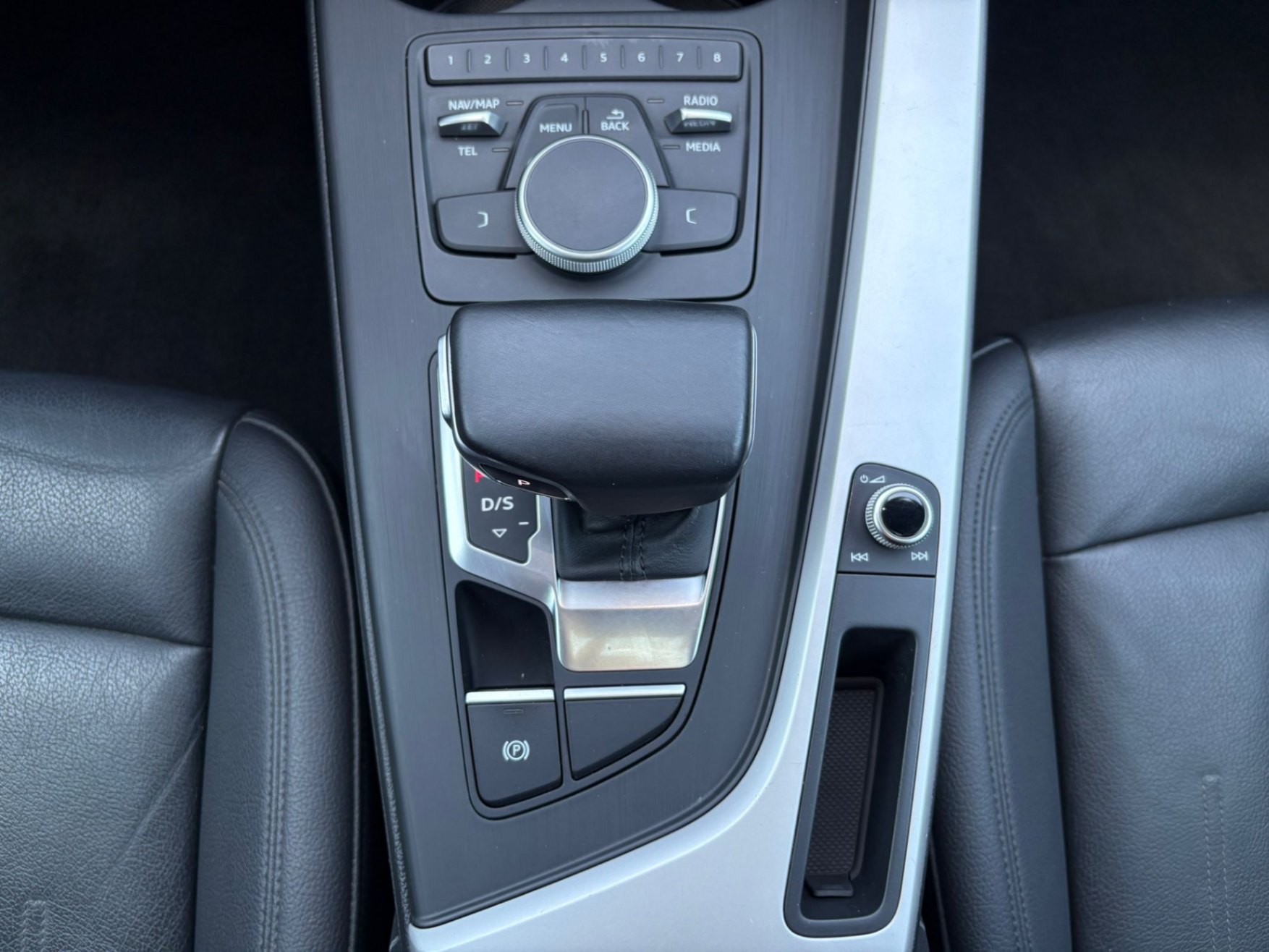 /akmautomotiveltd/2017-Audi-A4-54870840694825.jpg