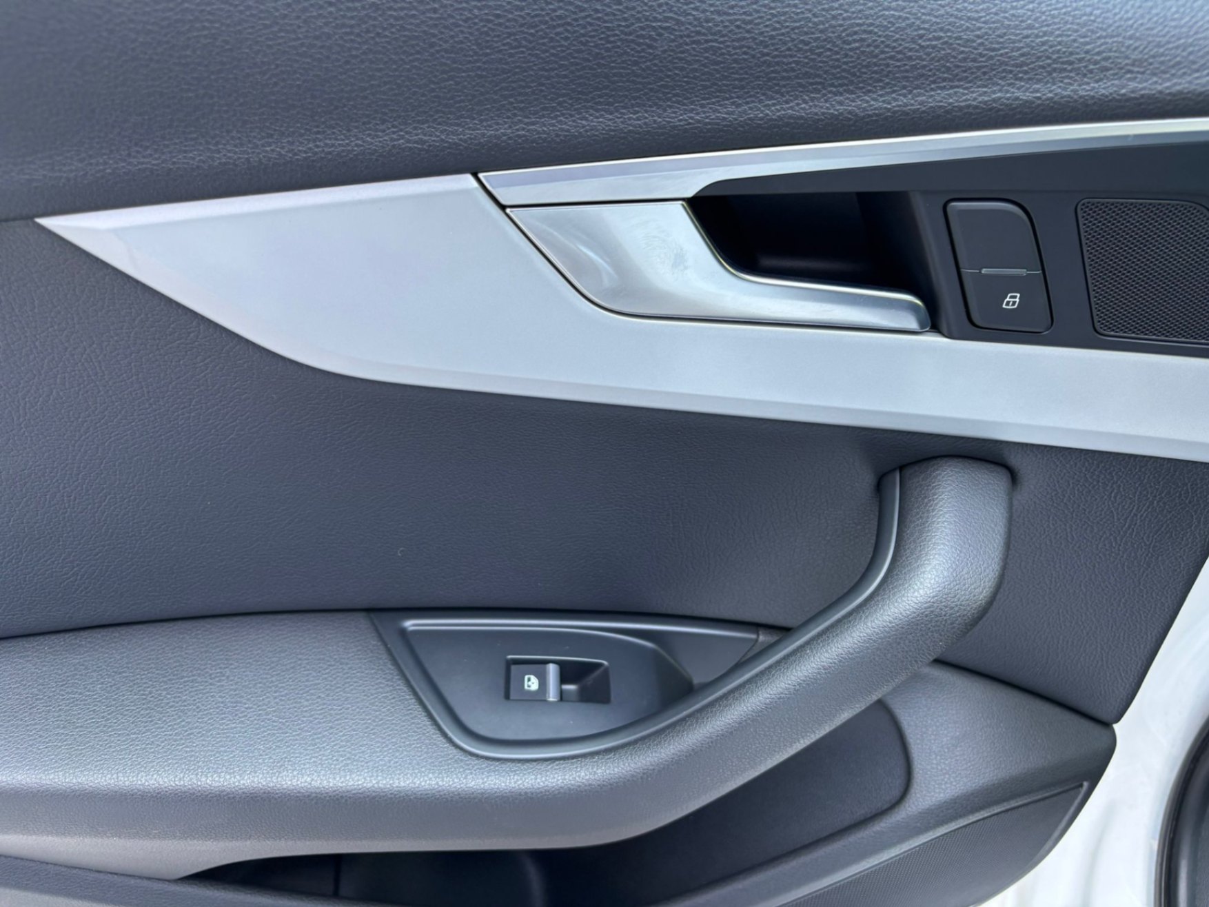 /akmautomotiveltd/2017-Audi-A4-6326791633282998.jpg