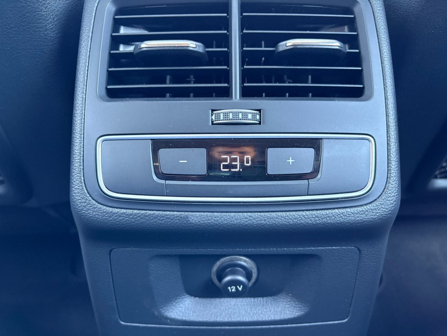/akmautomotiveltd/2017-Audi-A4-694894280924448.jpg