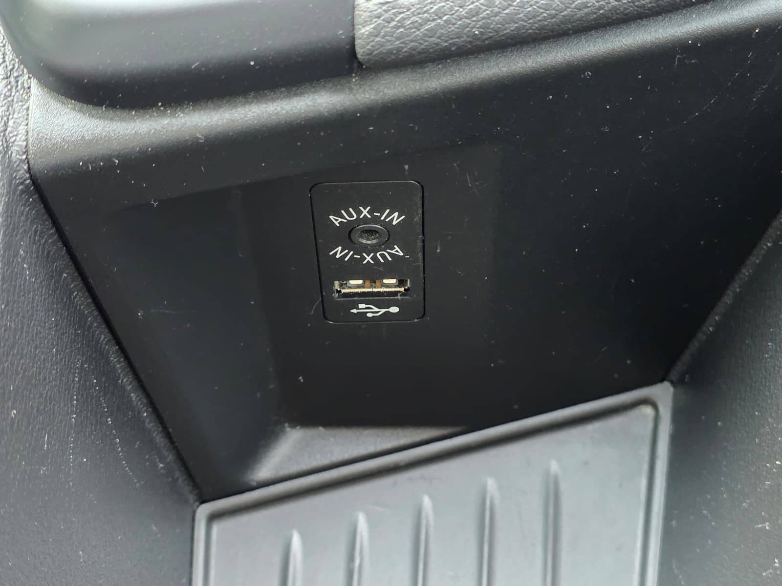/akmautomotiveltd/2017-BMW-X1-24465689747142916.jpg