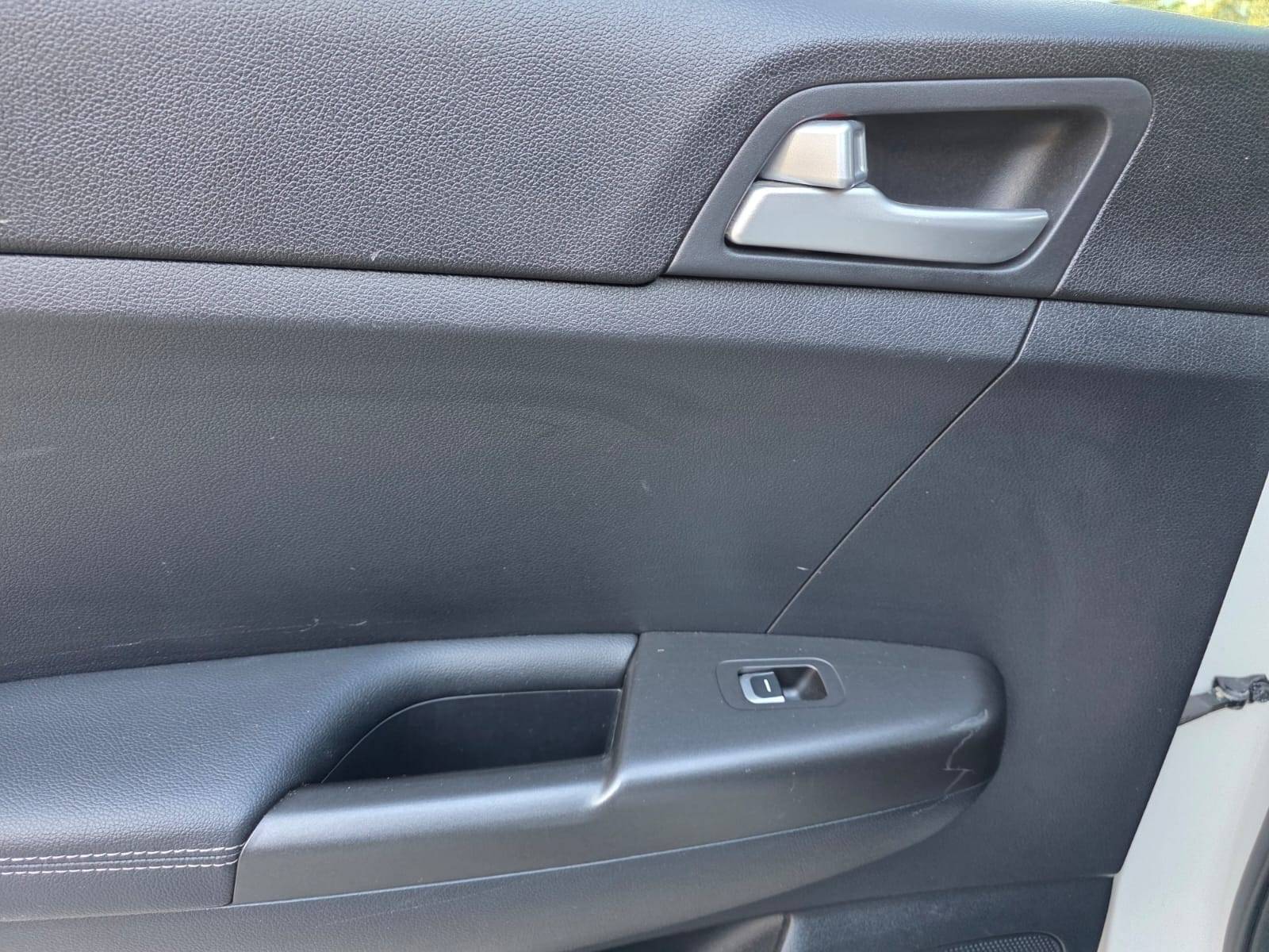 /akmautomotiveltd/2017-Kia-Sportage-10214024557428103.jpg