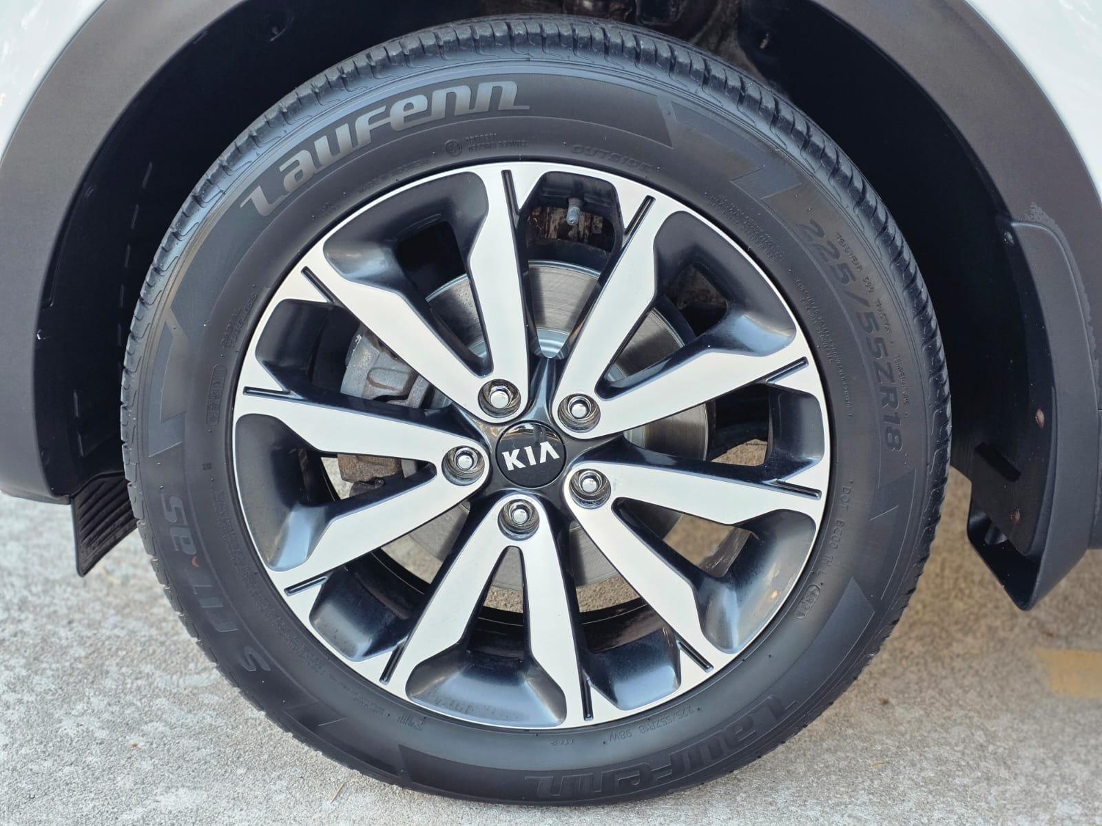 /akmautomotiveltd/2017-Kia-Sportage-28648575559181233.jpg