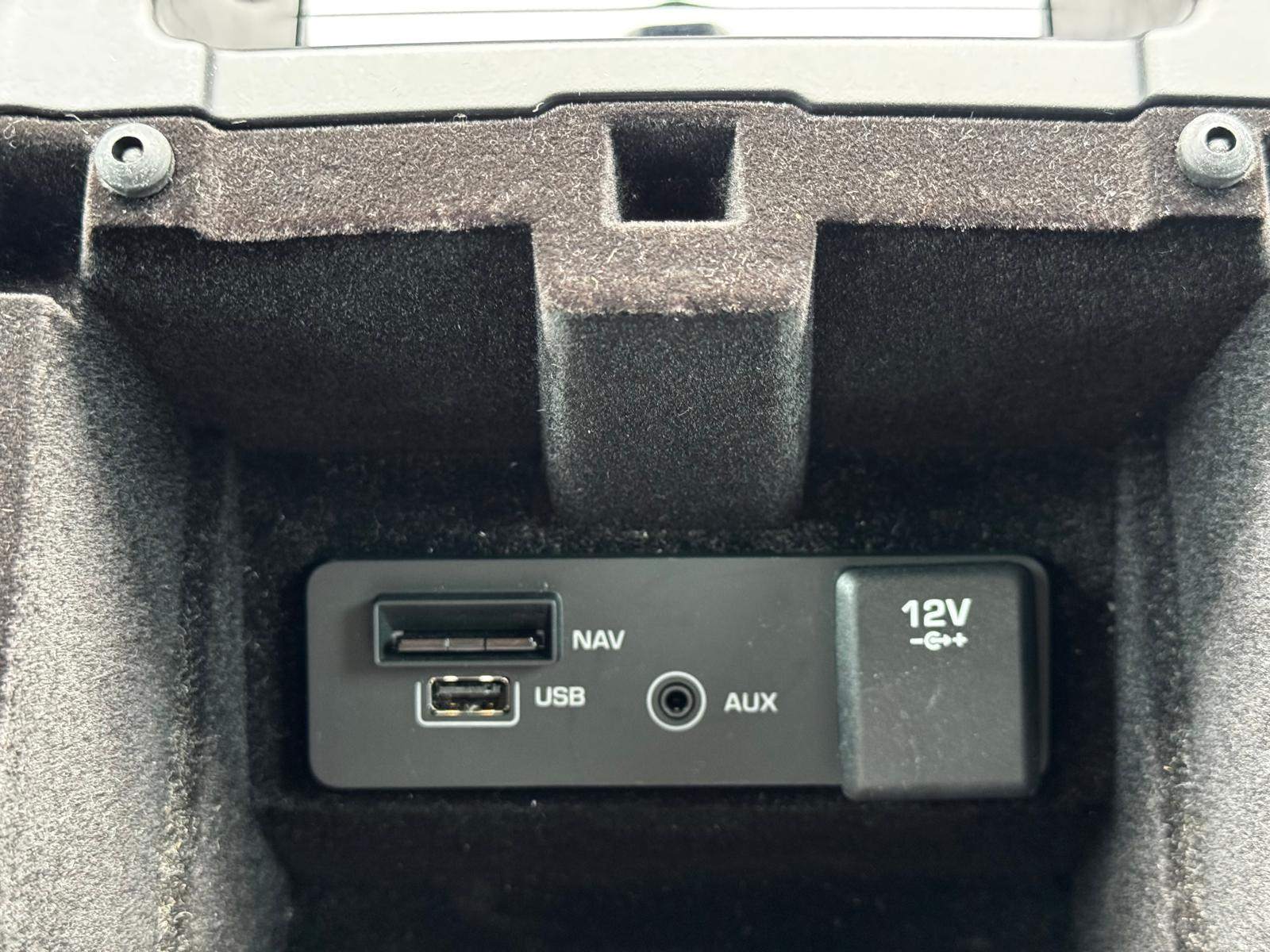 /akmautomotiveltd/2017-LandRover-DiscoverySport-17642058612644274.jpg