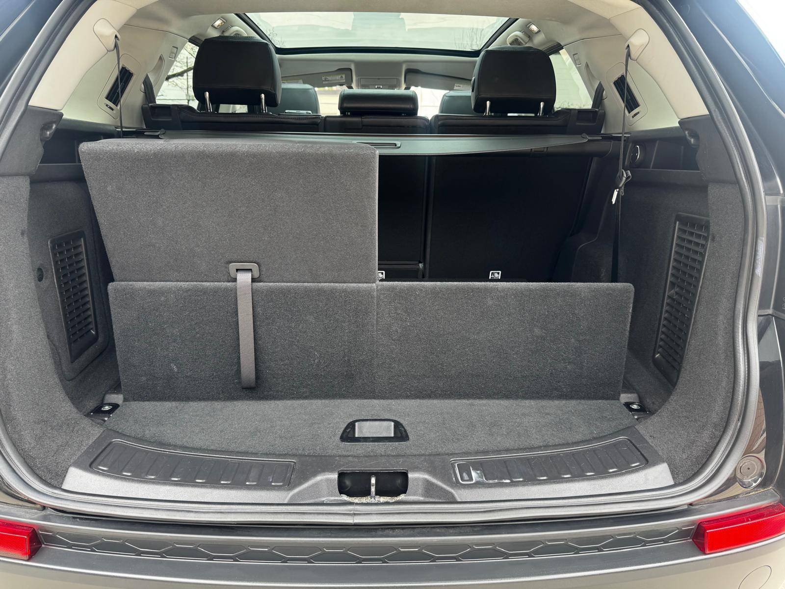 /akmautomotiveltd/2017-LandRover-DiscoverySport-42738505462282883.jpg