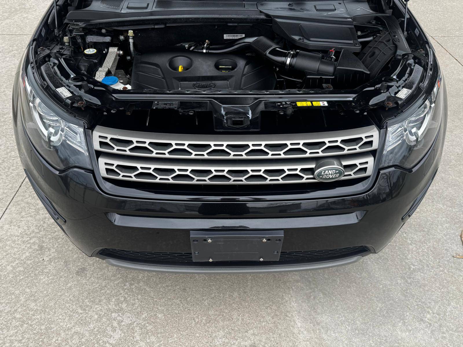 /akmautomotiveltd/2017-LandRover-DiscoverySport-6403186813357267.jpg