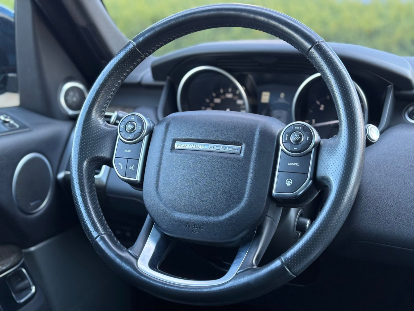 /akmautomotiveltd/2017-LandRover-RangeRover-2979882654038086.jpg