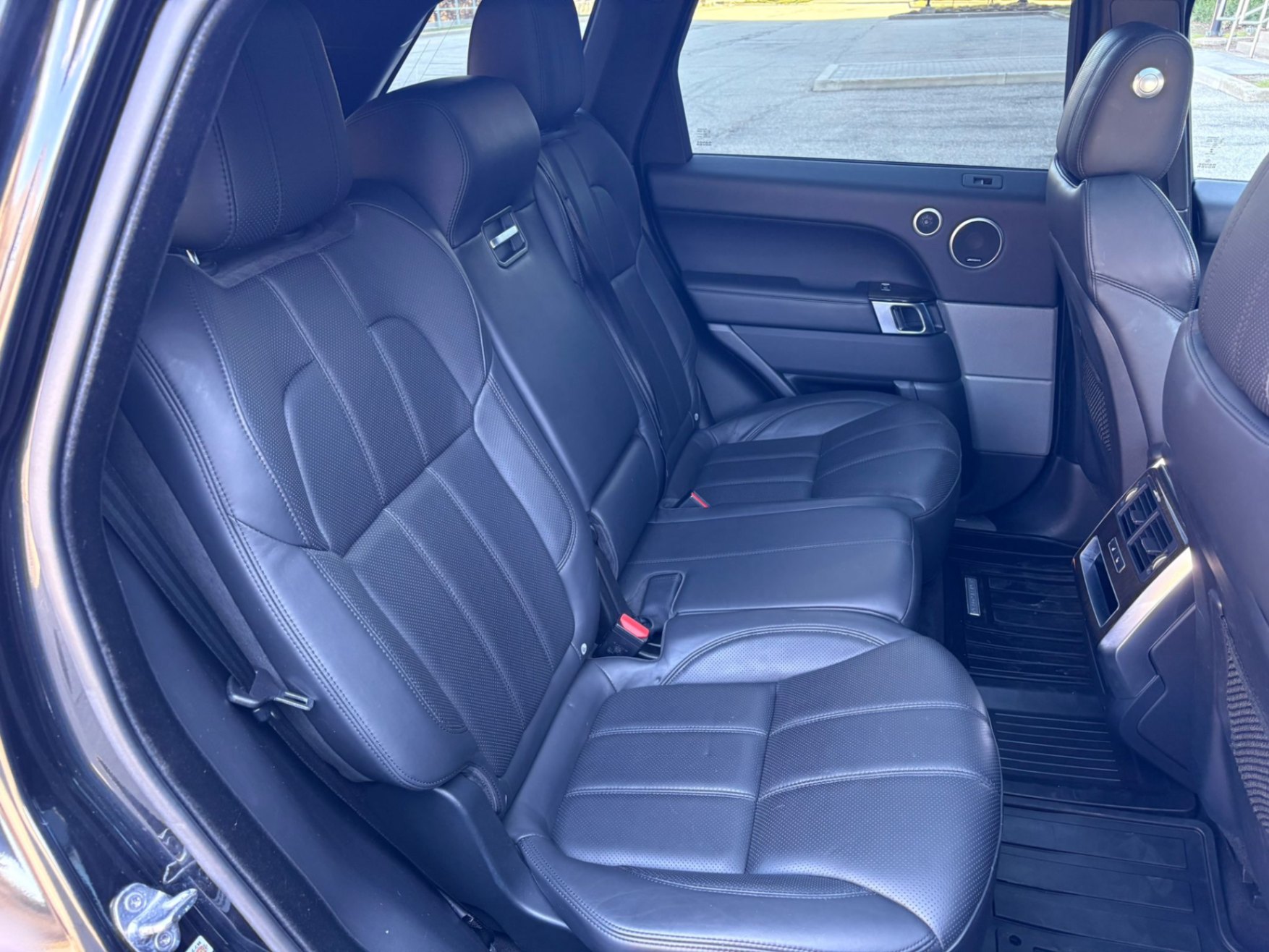/akmautomotiveltd/2017-LandRover-RangeRover-5090821412779496.jpg