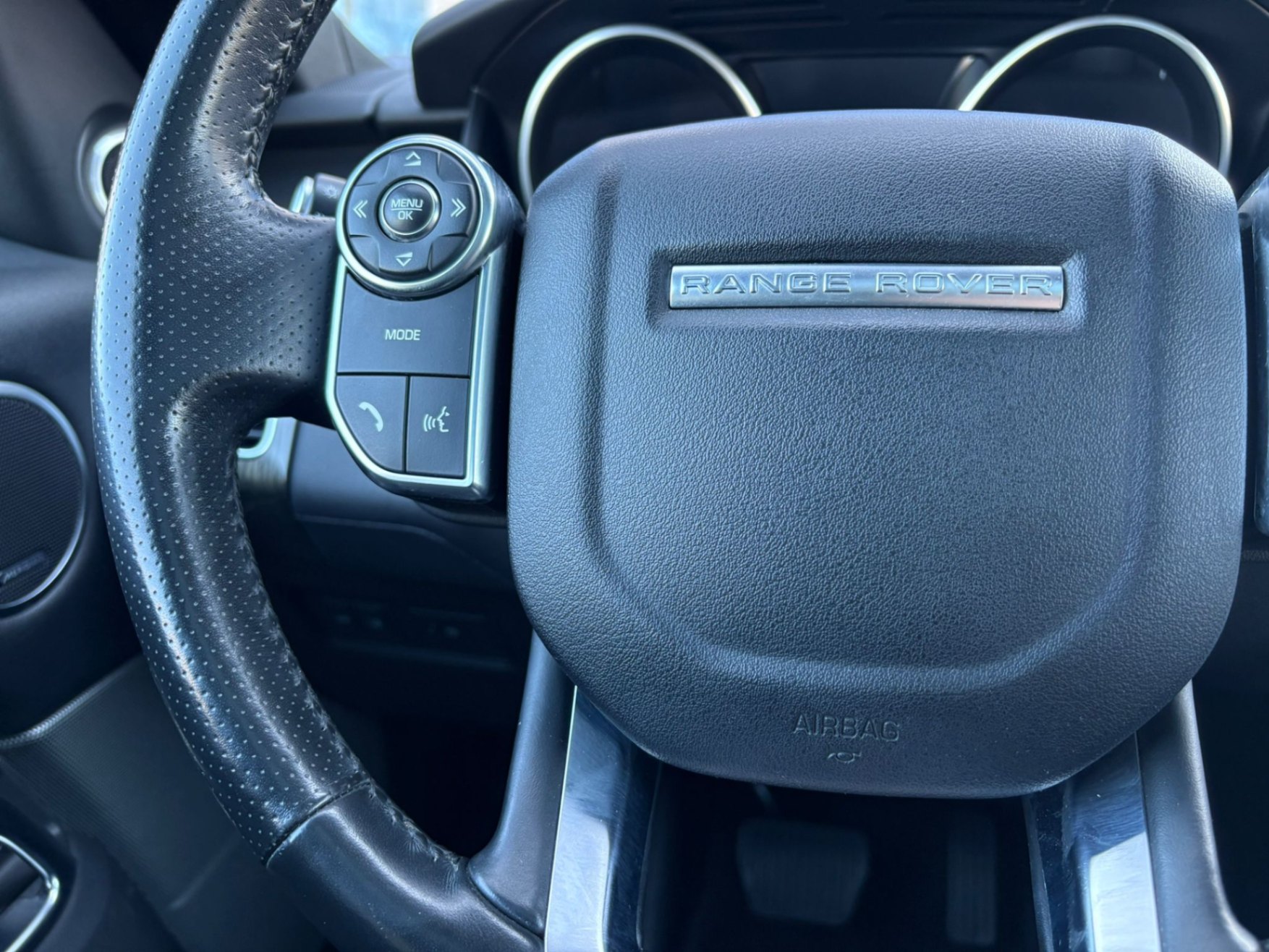 /akmautomotiveltd/2017-LandRover-RangeRover-573441894682224.jpg
