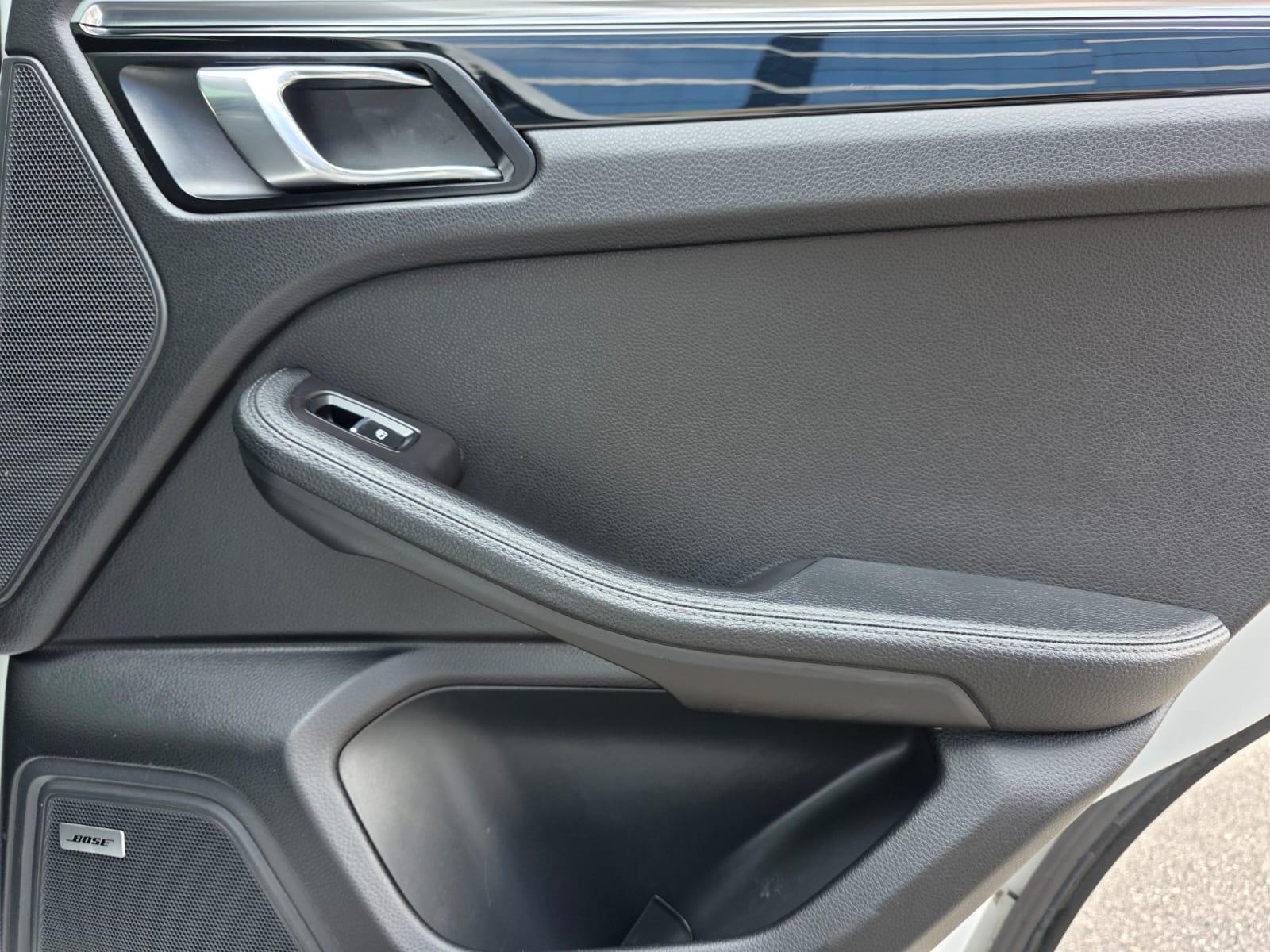 /akmautomotiveltd/2017-Porsche-Macan-03031927618117325.jpg