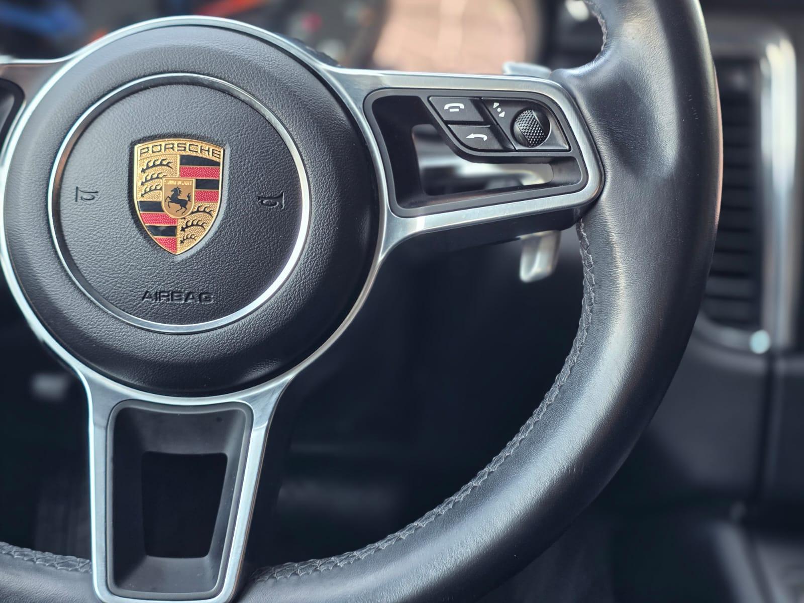 /akmautomotiveltd/2017-Porsche-Macan-05122286149327526.jpg