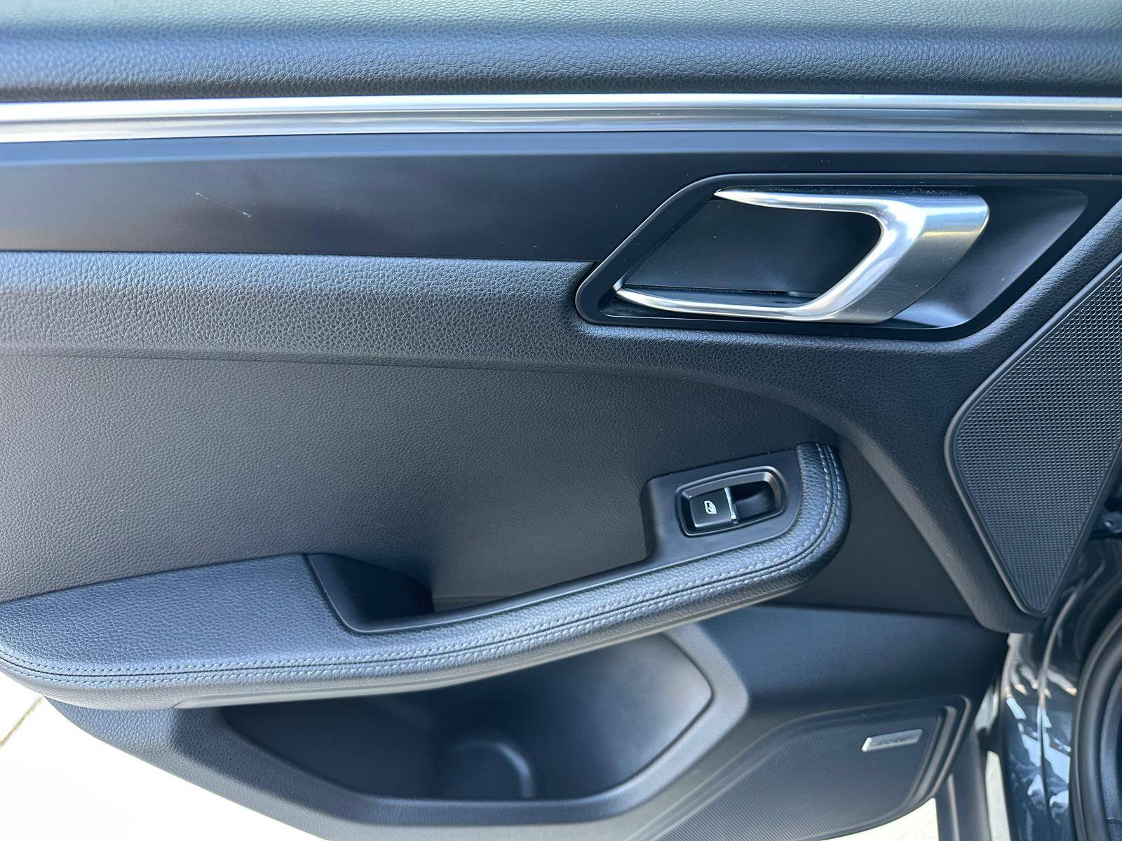 /akmautomotiveltd/2017-Porsche-Macan-076567627812403.jpg