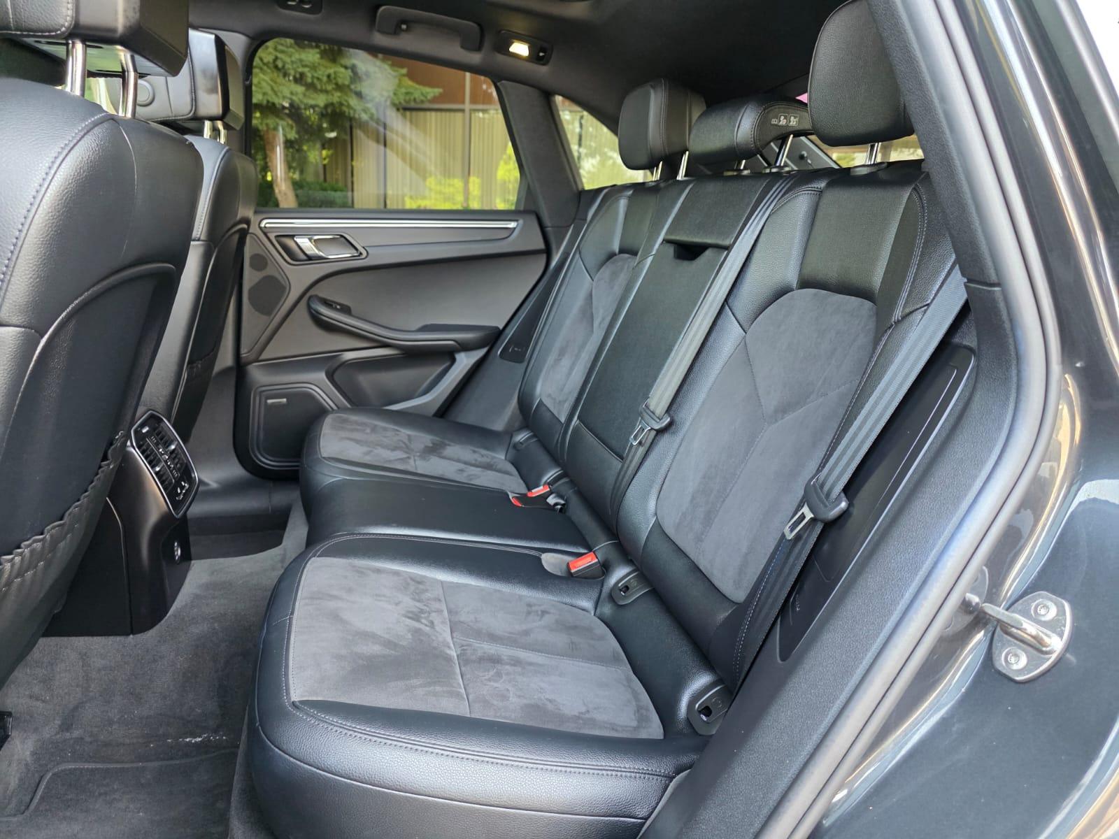 /akmautomotiveltd/2017-Porsche-Macan-0939078704833185.jpg