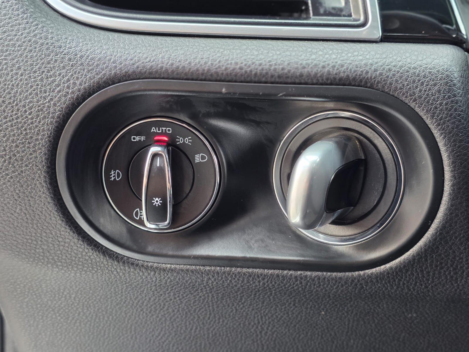 /akmautomotiveltd/2017-Porsche-Macan-13044745081131537.jpg