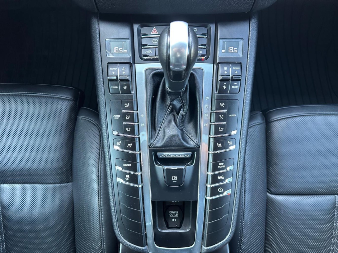 /akmautomotiveltd/2017-Porsche-Macan-1483554480375775.jpg