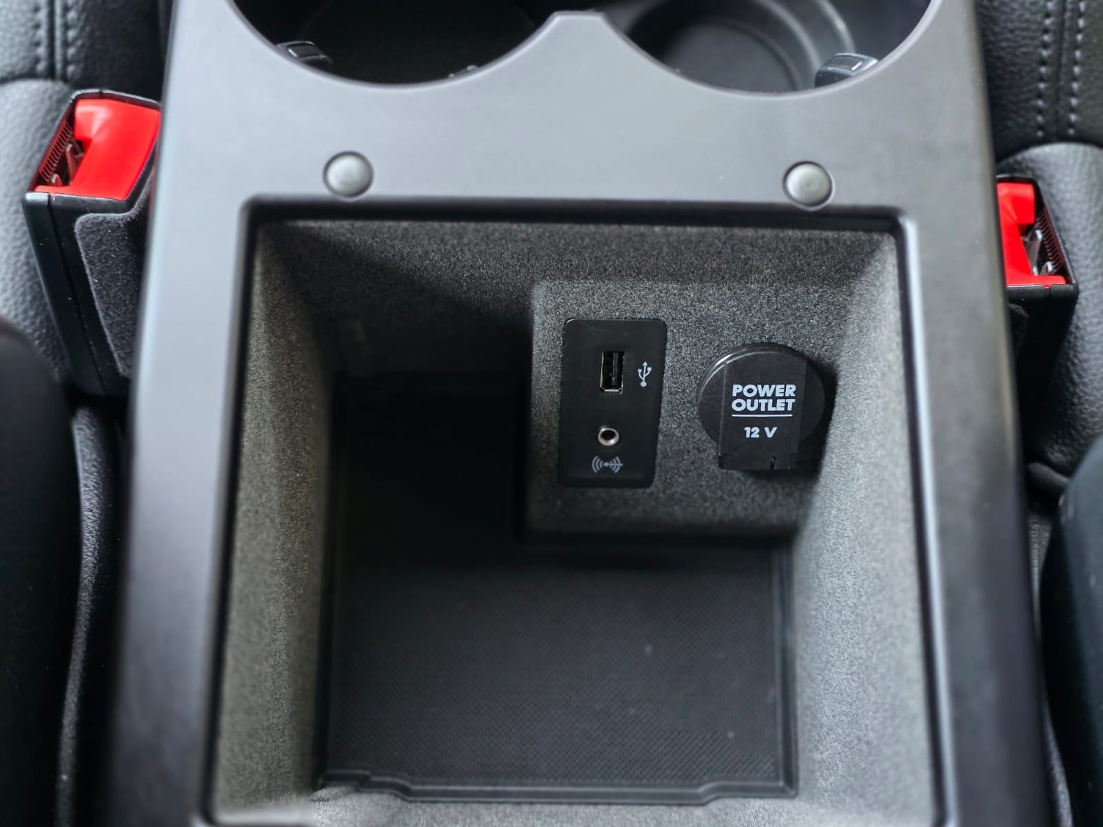 /akmautomotiveltd/2017-Porsche-Macan-1541685448413368.jpg