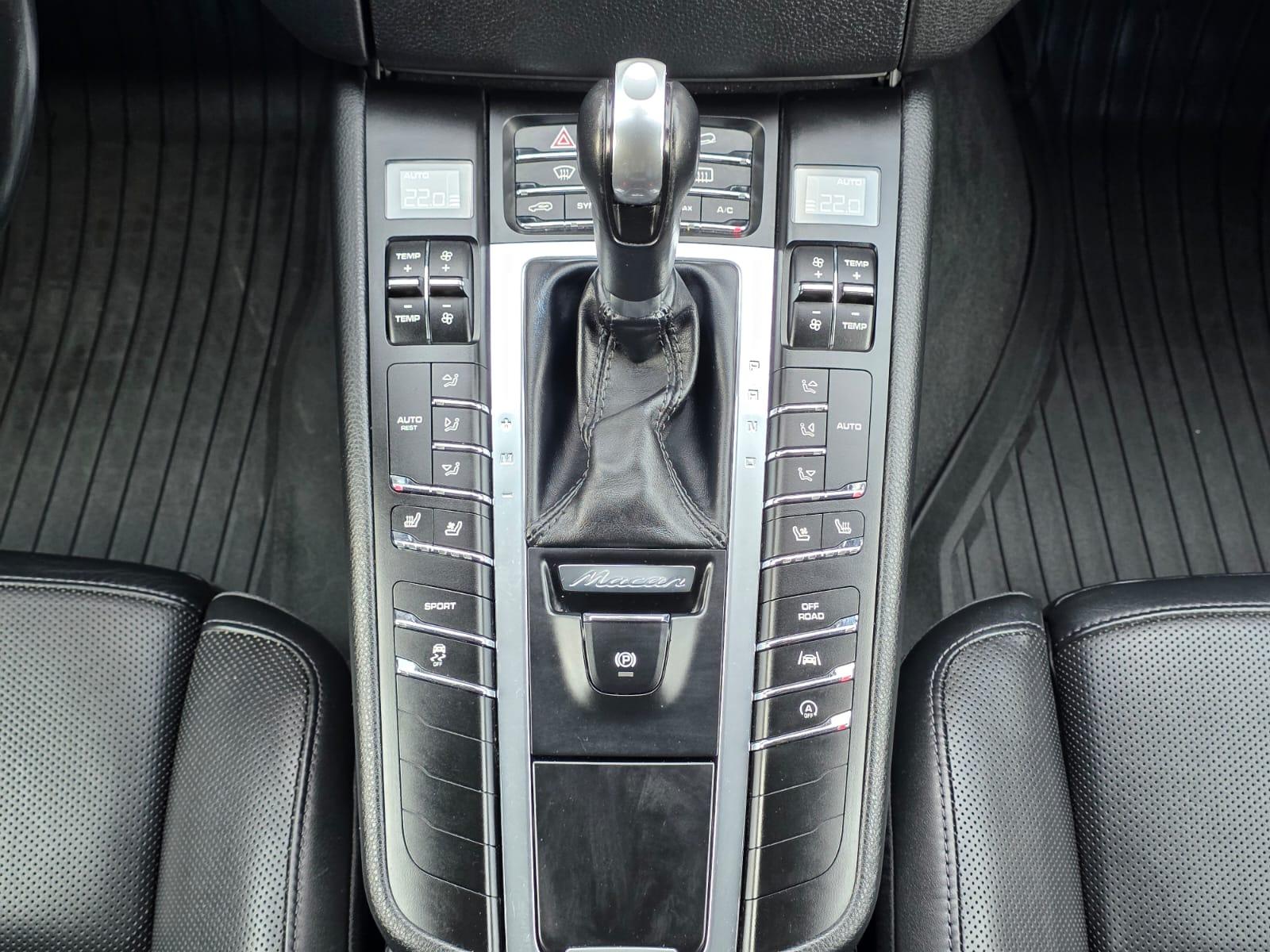 /akmautomotiveltd/2017-Porsche-Macan-22002927704406683.jpg