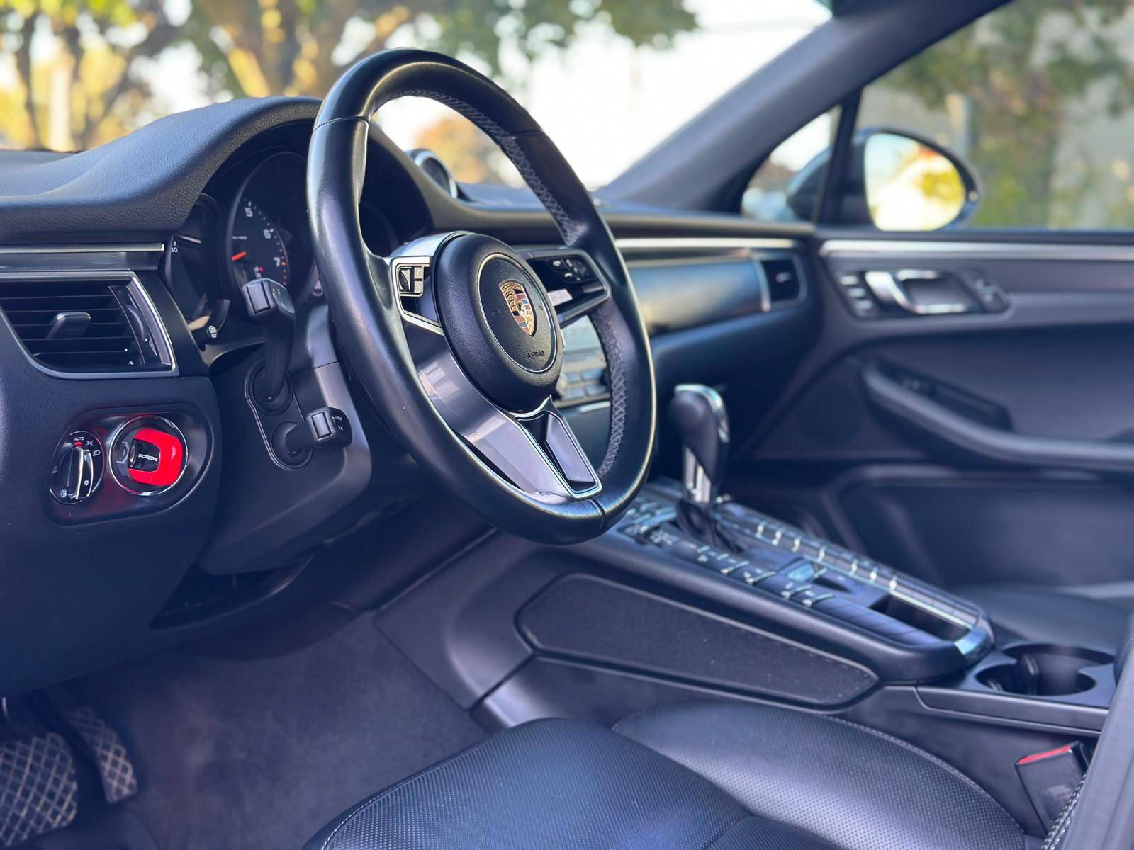 /akmautomotiveltd/2017-Porsche-Macan-5923802521102322.jpg