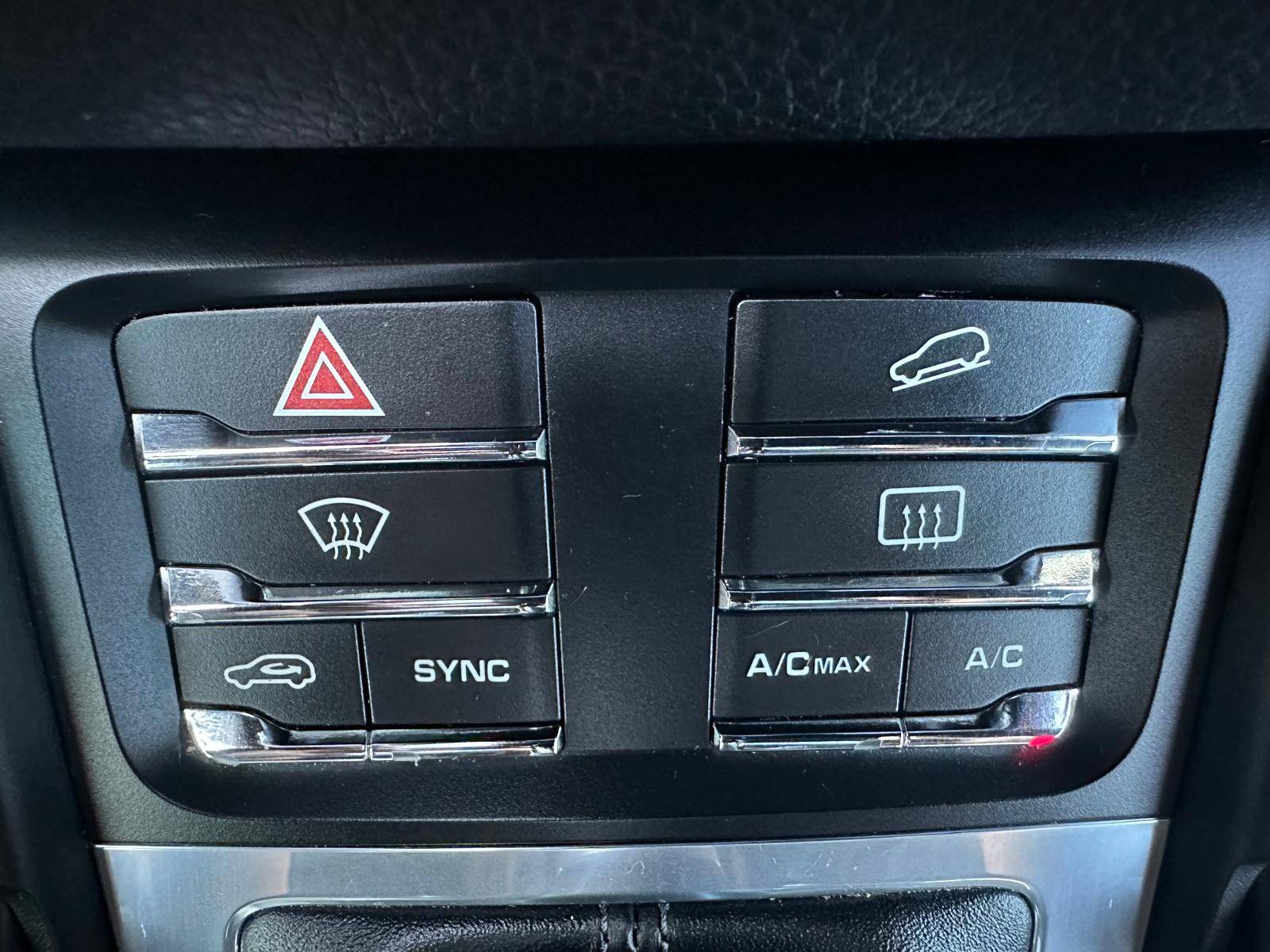 /akmautomotiveltd/2017-Porsche-Macan-6169022247807492.jpg
