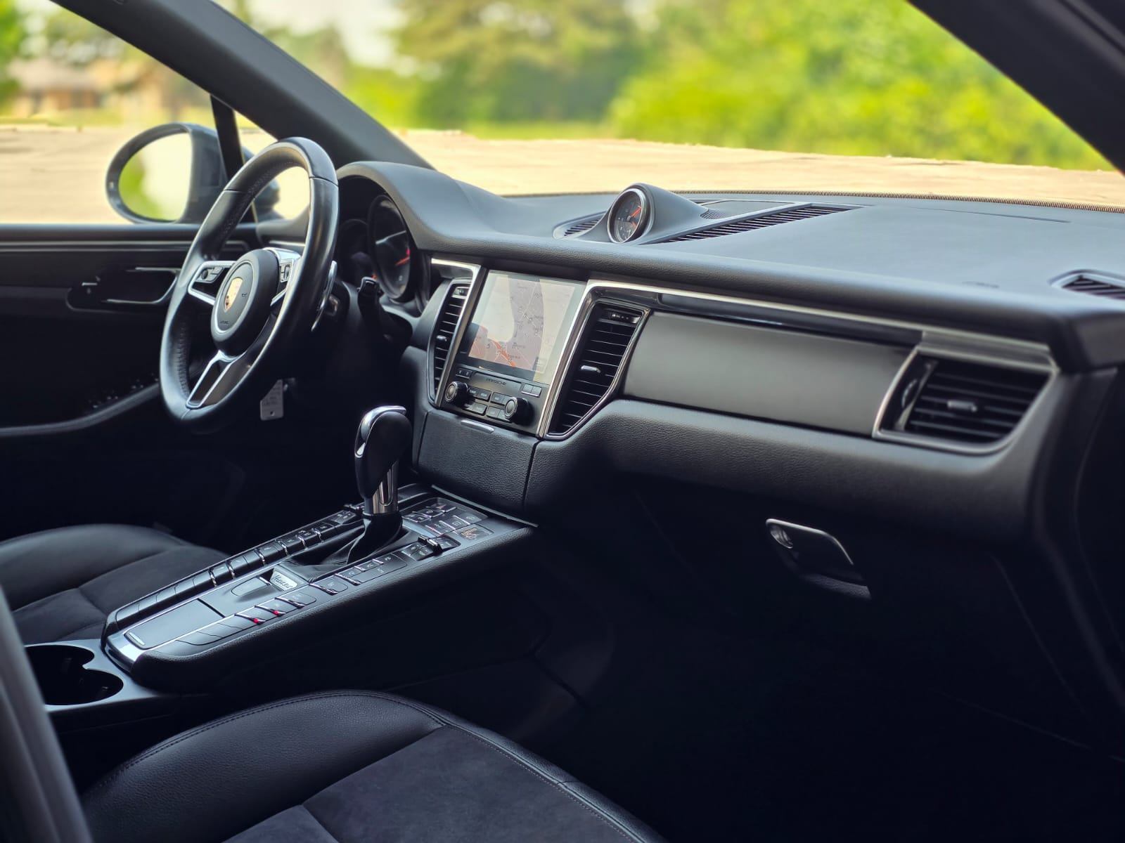 /akmautomotiveltd/2017-Porsche-Macan-793309365124323.jpg