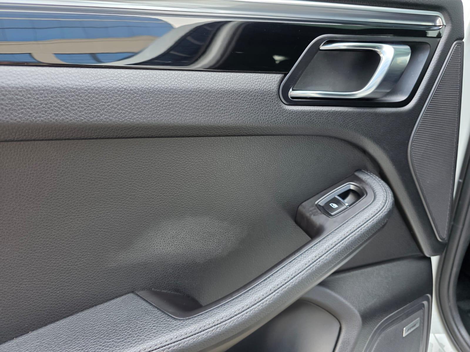 /akmautomotiveltd/2017-Porsche-Macan-9247108055456685.jpg