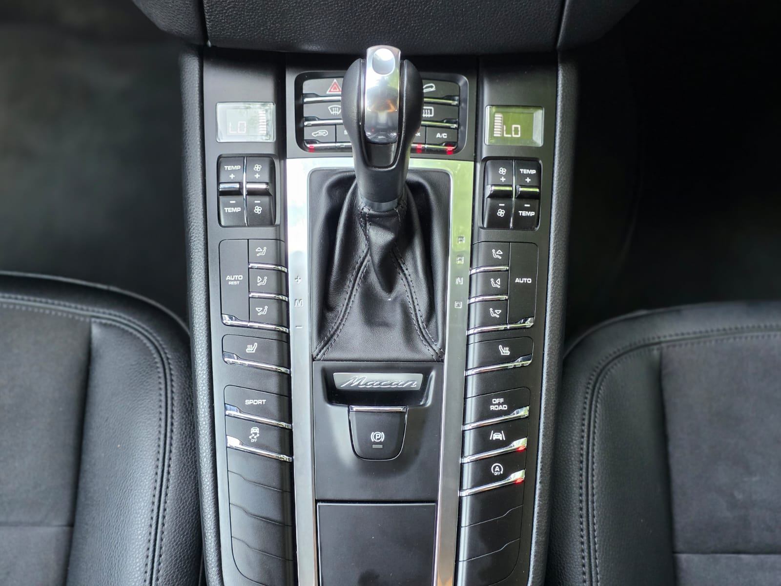 /akmautomotiveltd/2017-Porsche-Macan-9467456882804175.jpg