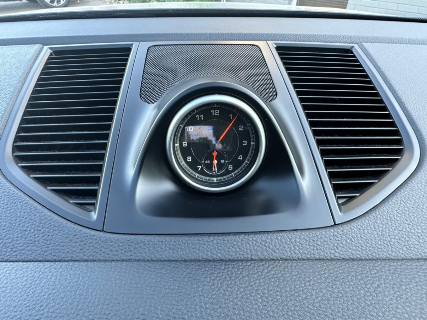 /akmautomotiveltd/2017-Porsche-Macan-9478288386934868.jpg