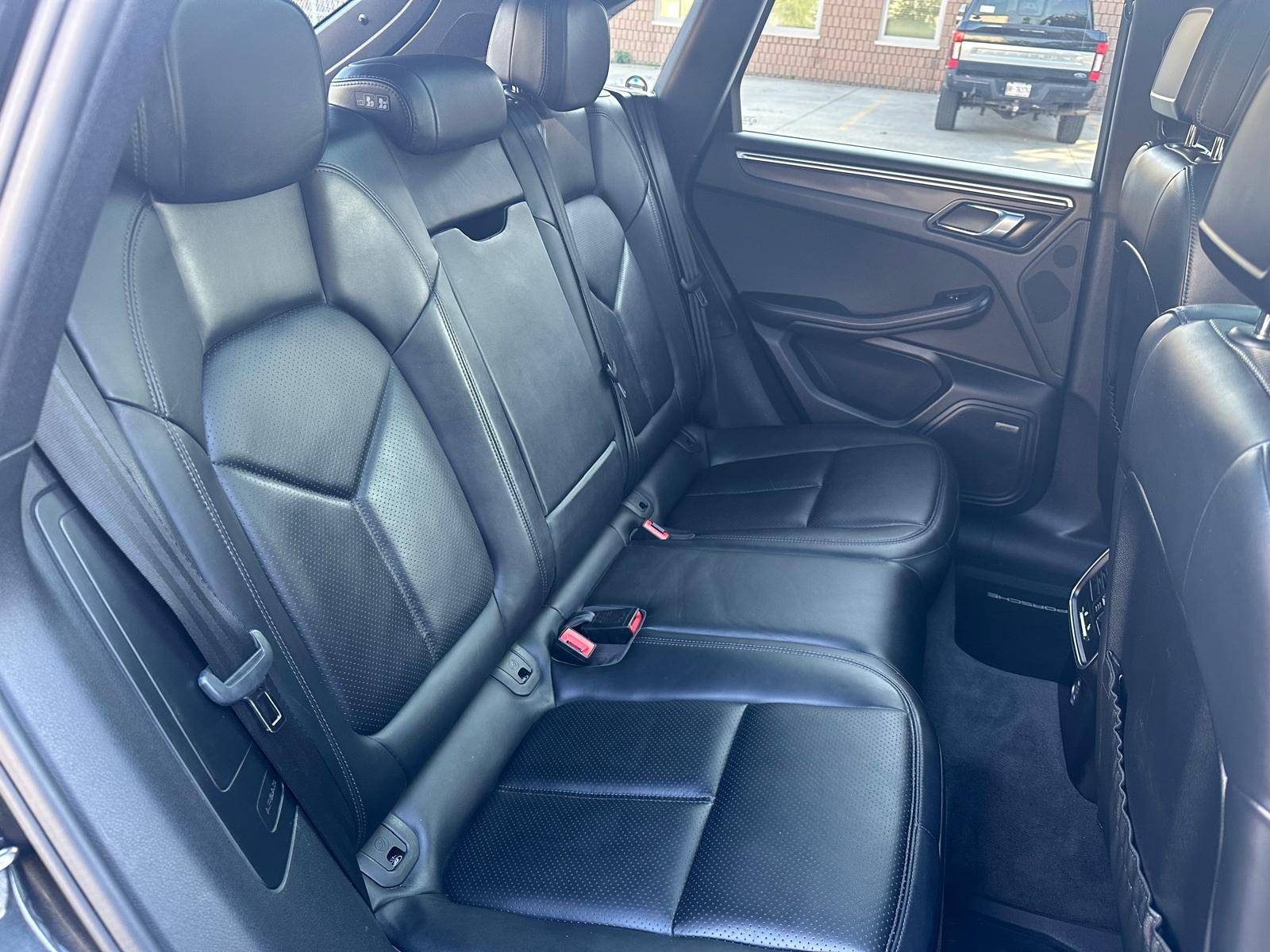 /akmautomotiveltd/2017-Porsche-Macan-9796161714217708.jpg