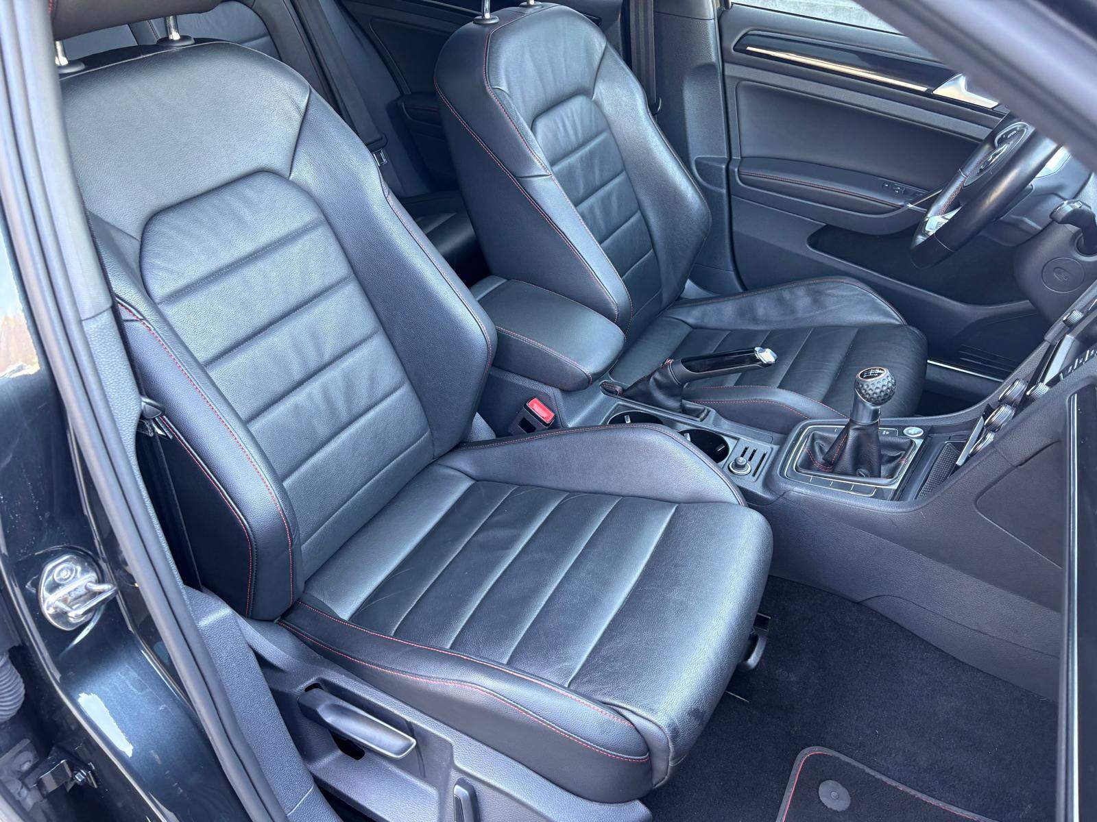 /akmautomotiveltd/2017-Volkswagen-GolfGTI-01421674961646091.jpg
