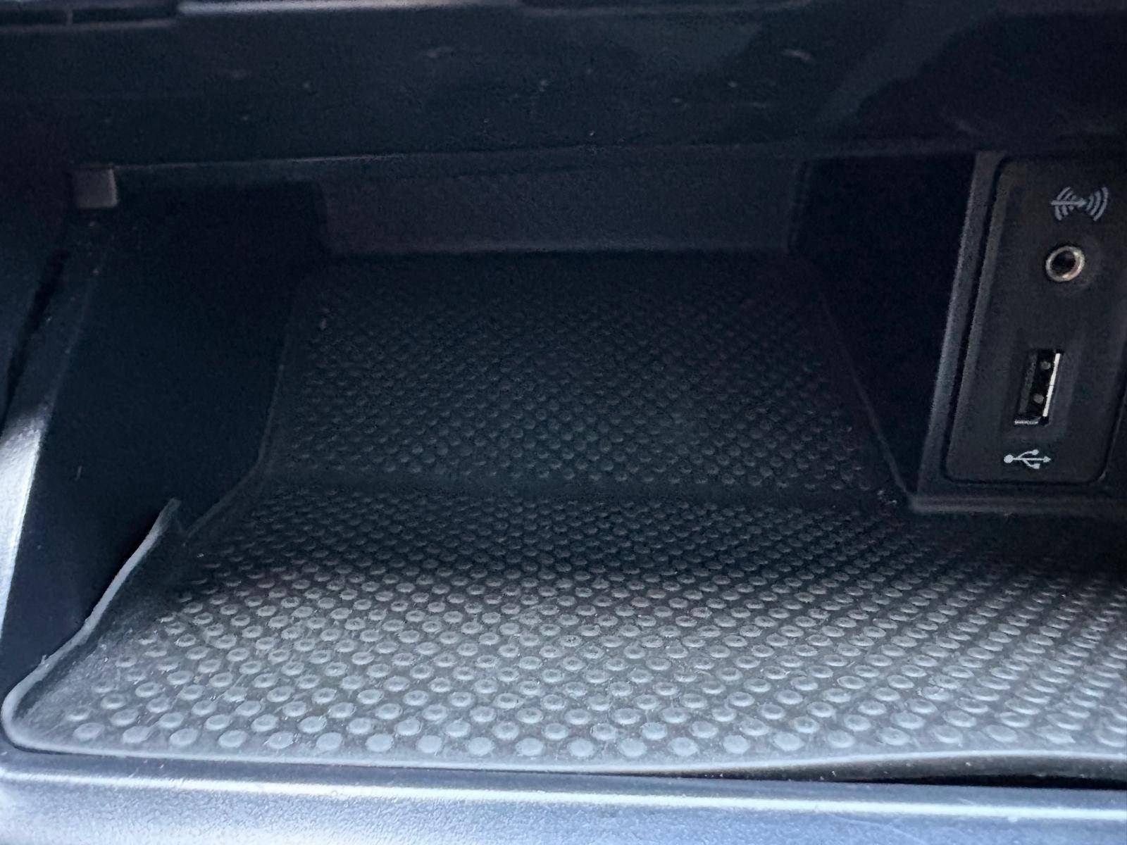 /akmautomotiveltd/2017-Volkswagen-GolfGTI-037041416693286644.jpg
