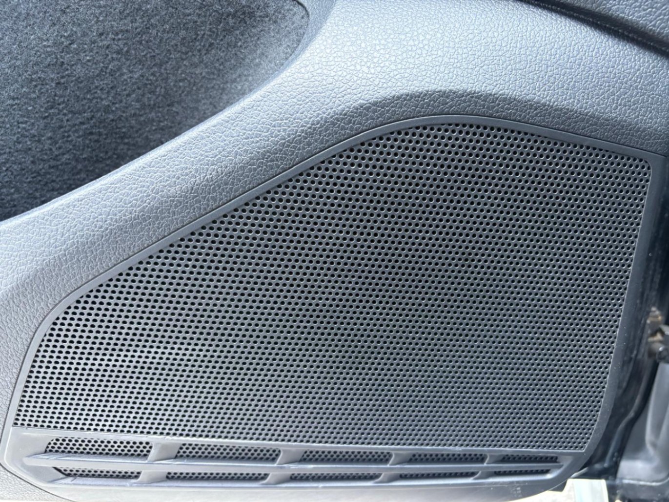 /akmautomotiveltd/2017-Volkswagen-GolfGTI-11541182689223528.jpg