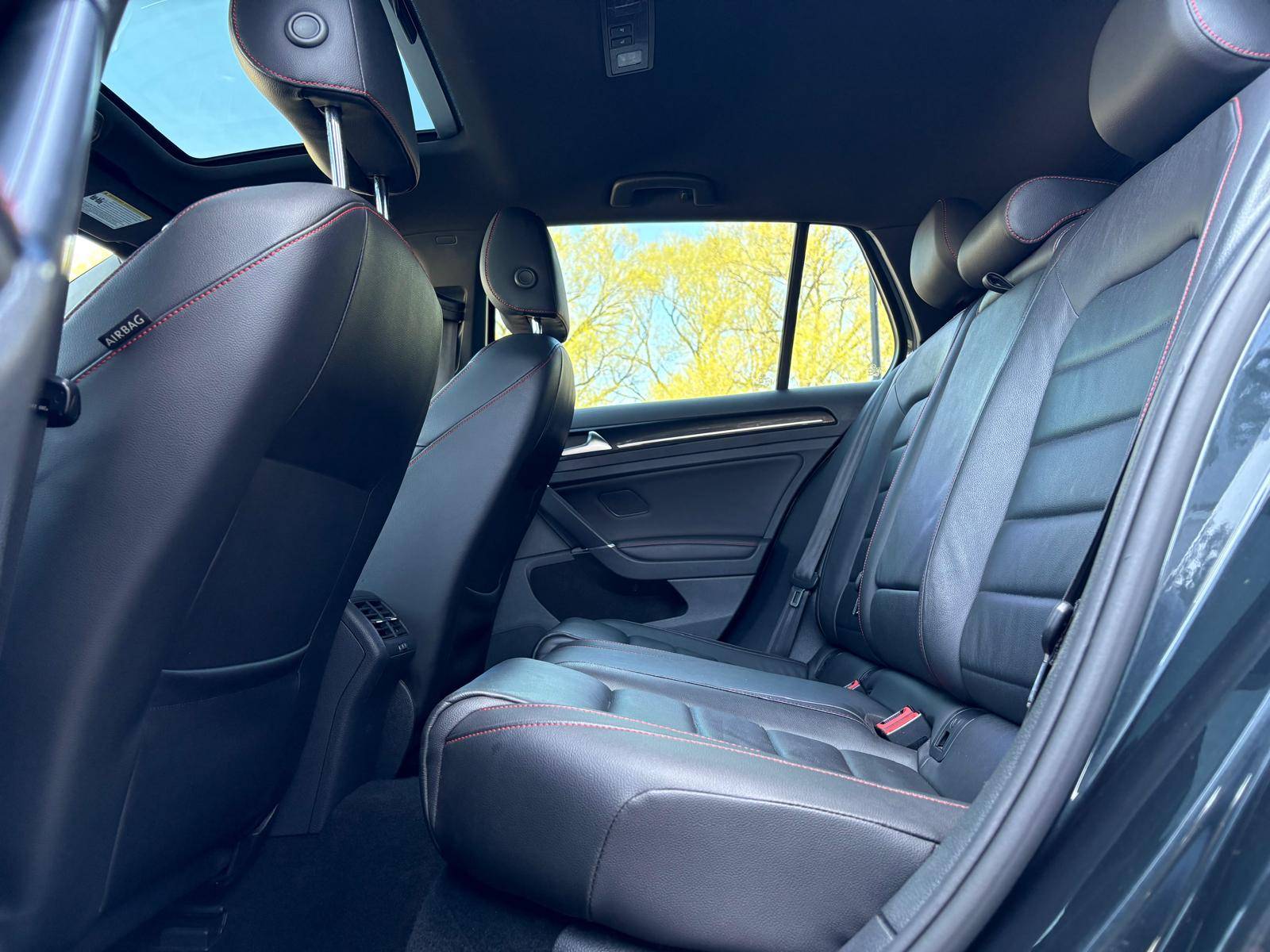 /akmautomotiveltd/2017-Volkswagen-GolfGTI-3054402261305047.jpg