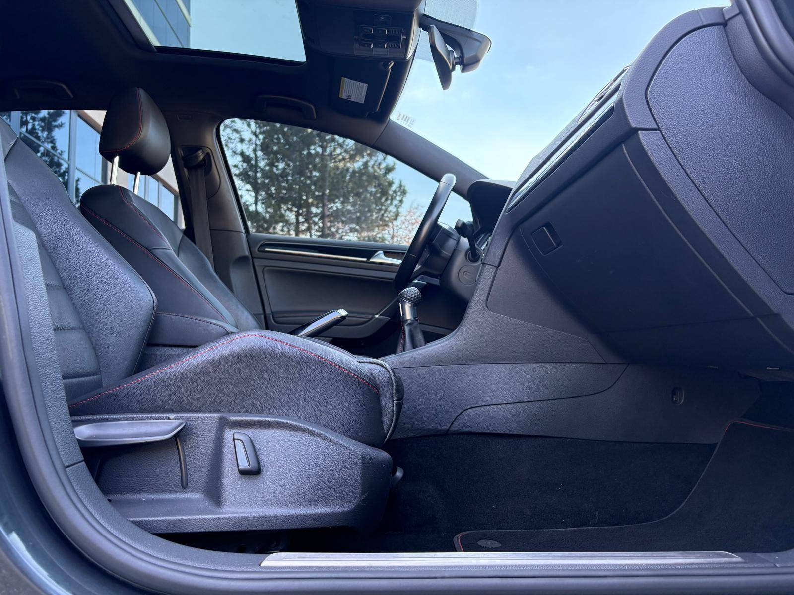 /akmautomotiveltd/2017-Volkswagen-GolfGTI-430279144480733.jpg