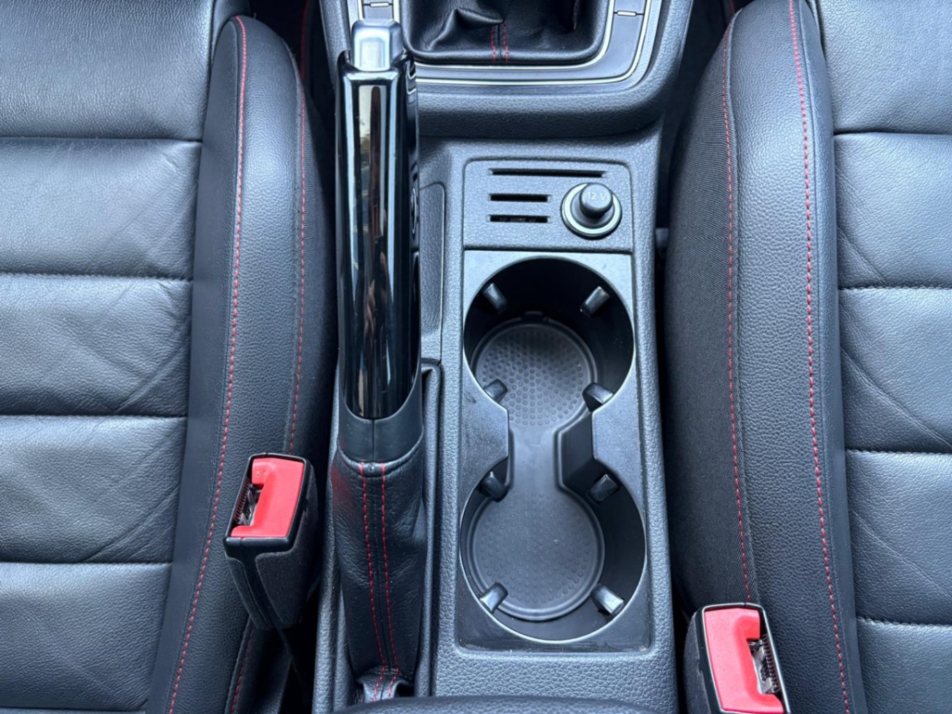 /akmautomotiveltd/2017-Volkswagen-GolfGTI-4932895169285667.jpg