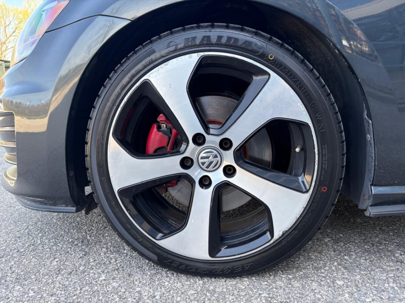 /akmautomotiveltd/2017-Volkswagen-GolfGTI-8621992681057573.jpg
