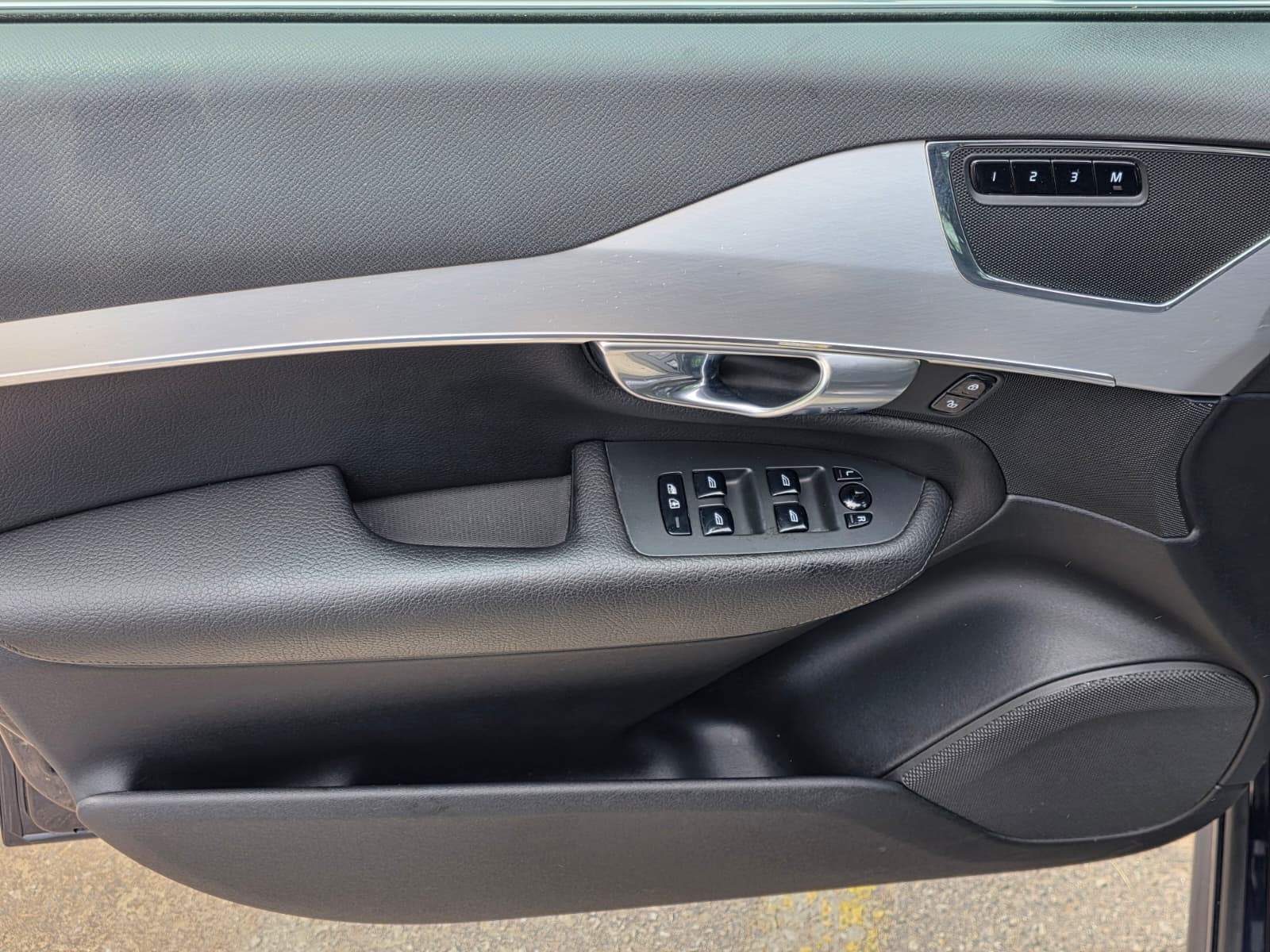 /akmautomotiveltd/2017-Volvo-XC90-7006982508666282.jpg