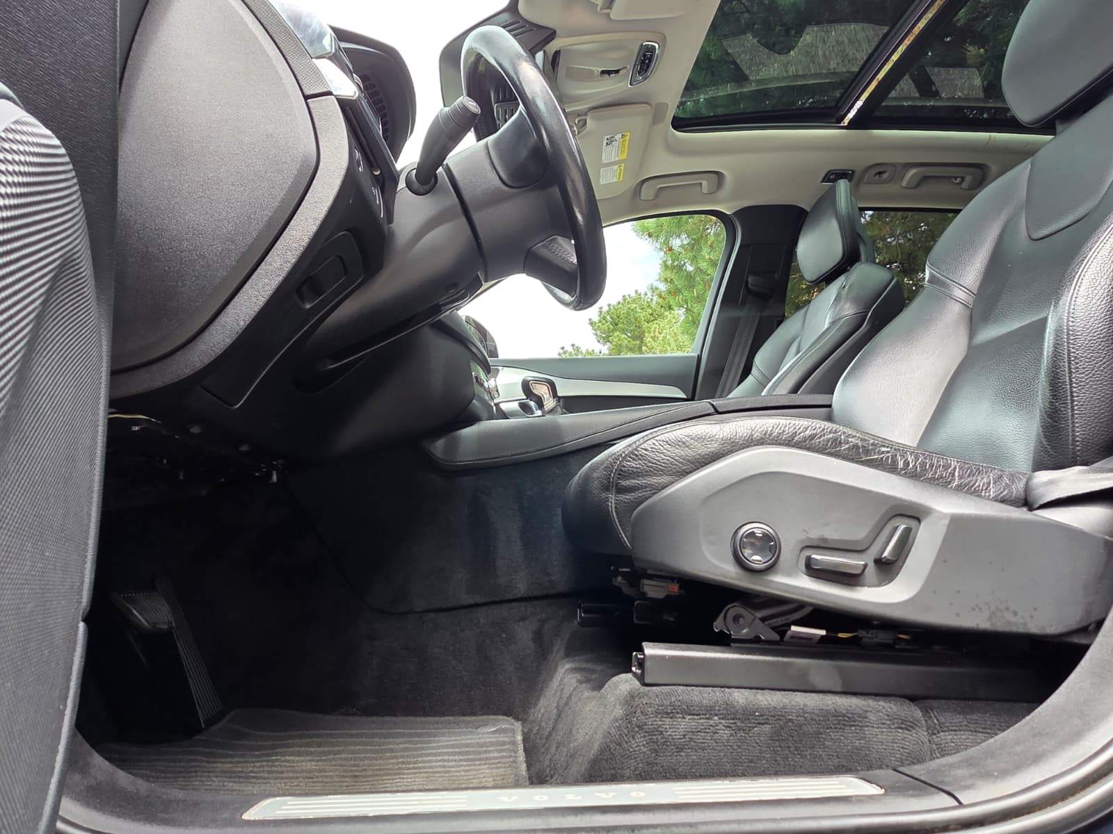 /akmautomotiveltd/2017-Volvo-XC90-9113282218402334.jpg